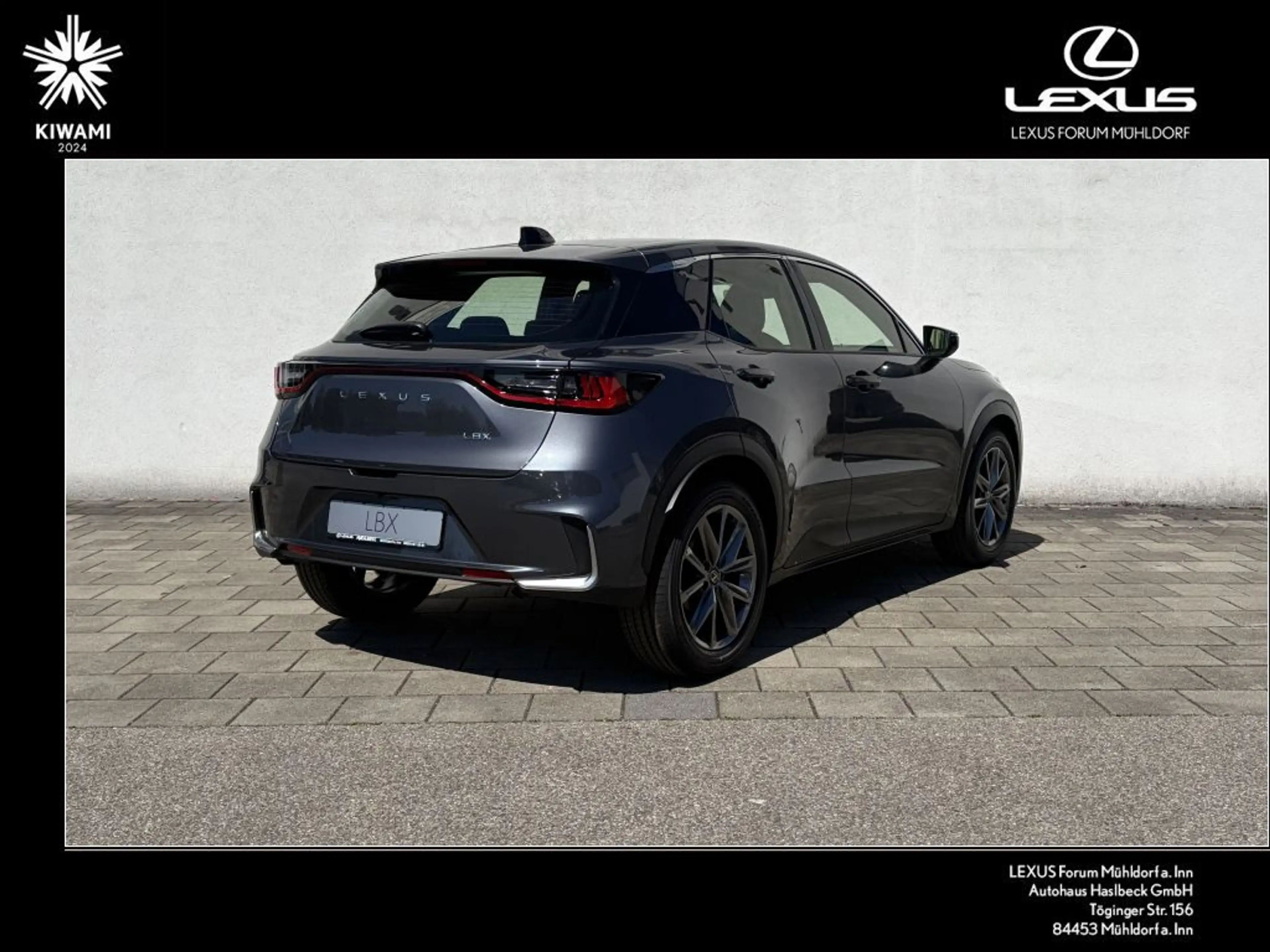 Lexus LBX FWD Elegant Black Edition — photo 3