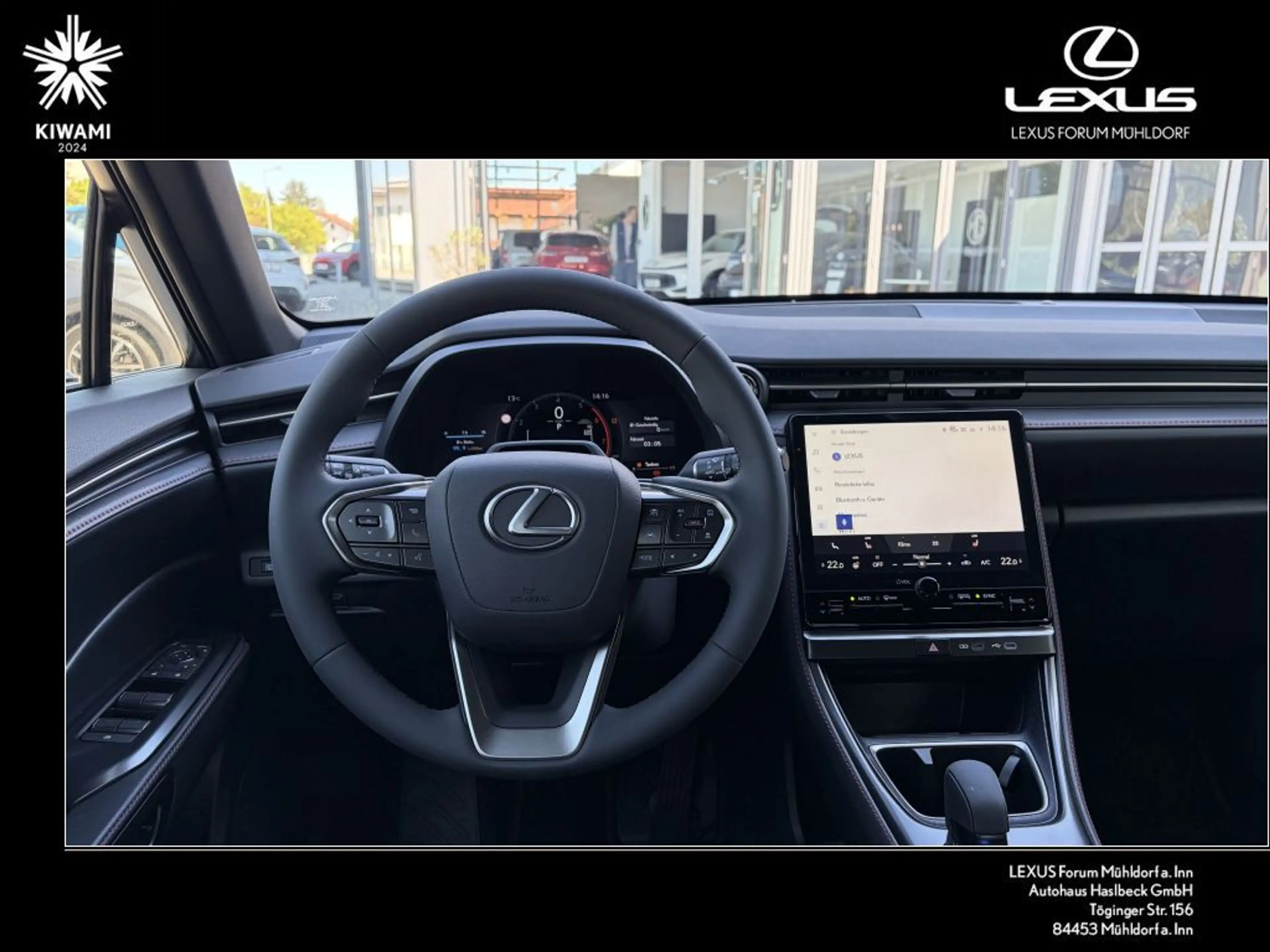 Lexus LBX FWD Elegant Black Edition — photo 11