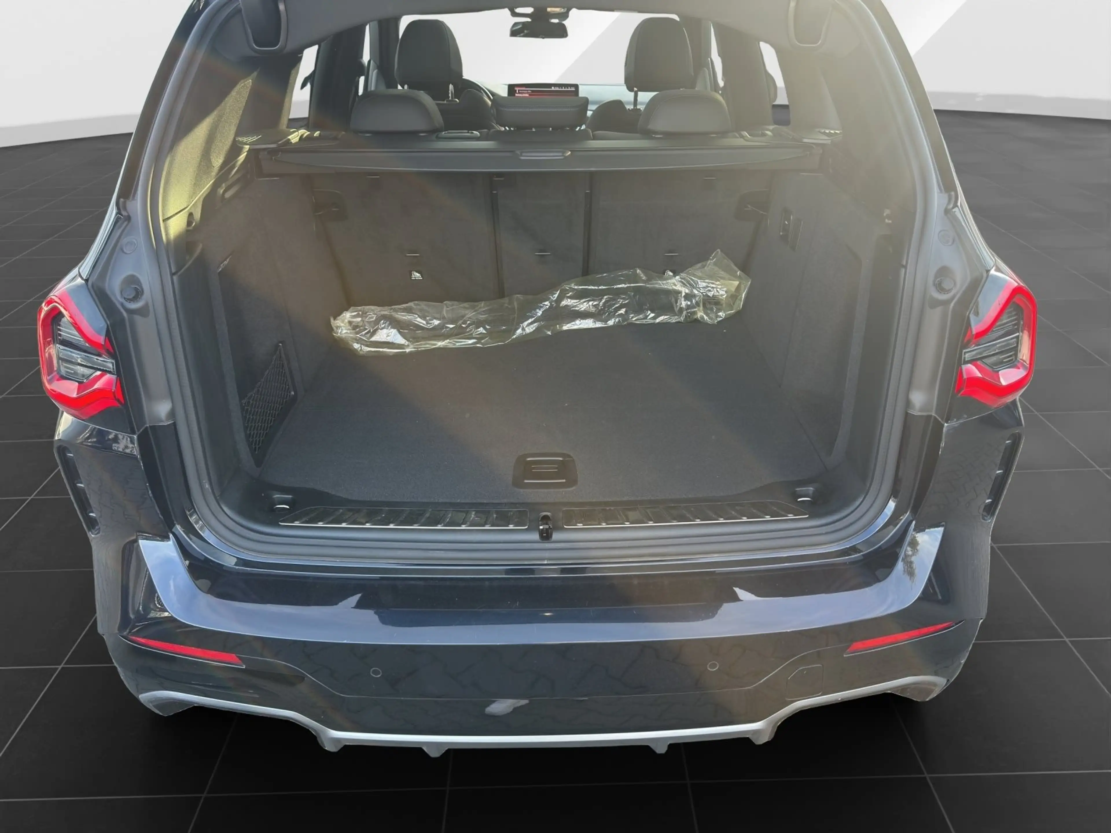 BMW iX3 M Sport Impressive *20 ZOLL*AHK*PANO*LASER*ACC*HUD — photo 14