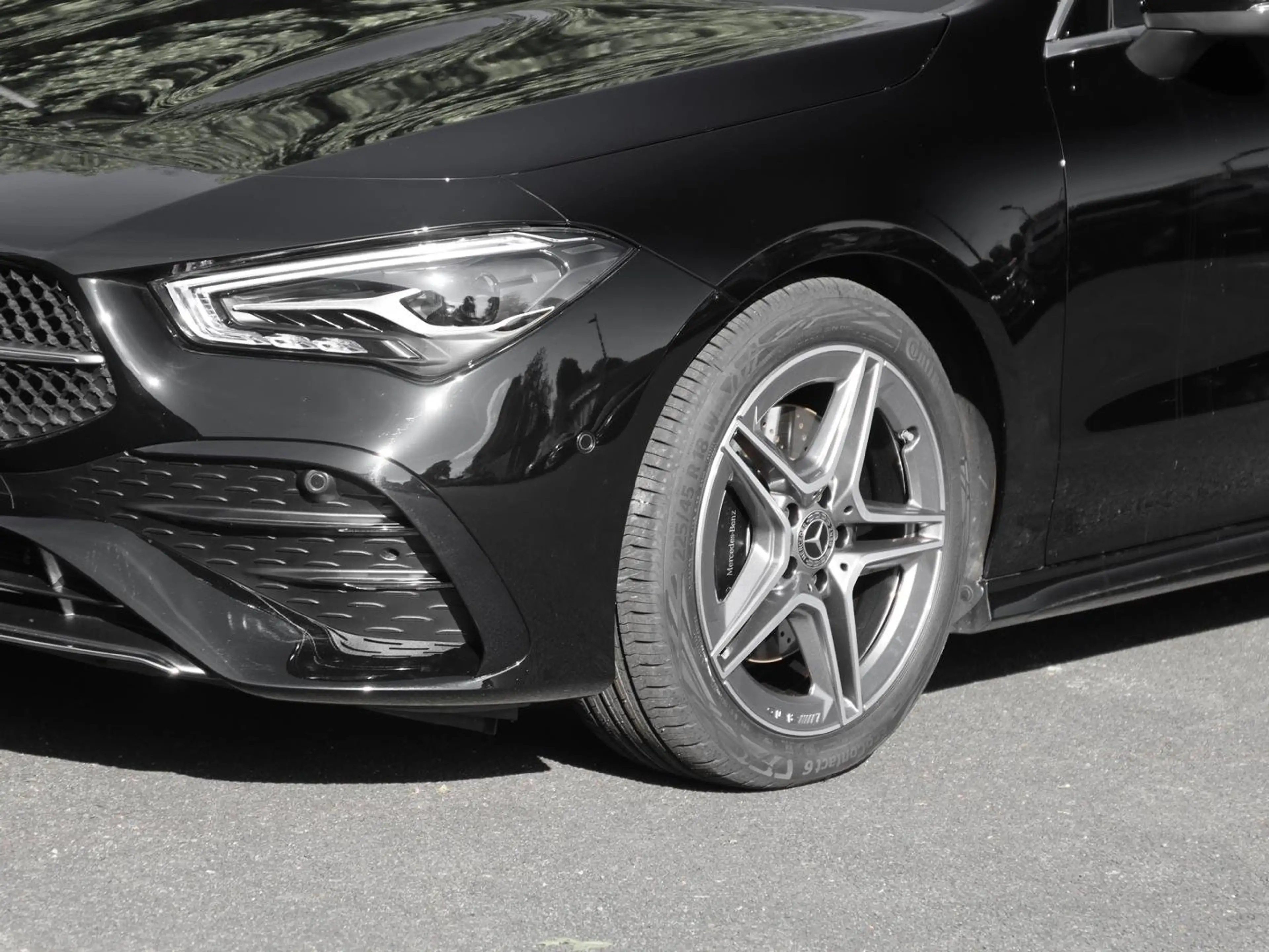 Mercedes-Benz CLA 200 AMG Advanced+ Kamera Ambiente Keyless-Go — photo 15