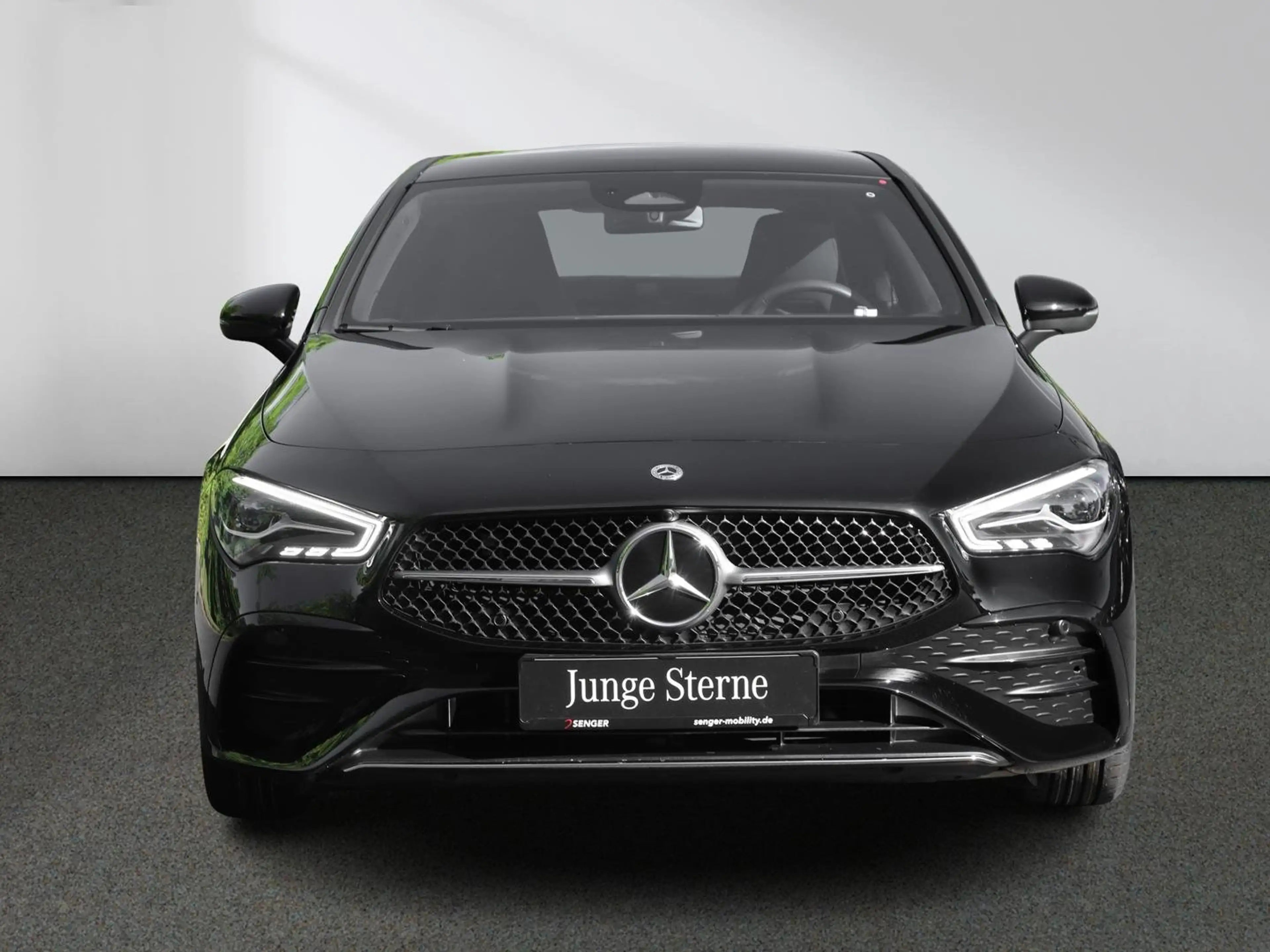 Mercedes-Benz CLA 200 AMG Advanced+ Kamera Ambiente Keyless-Go — photo 10