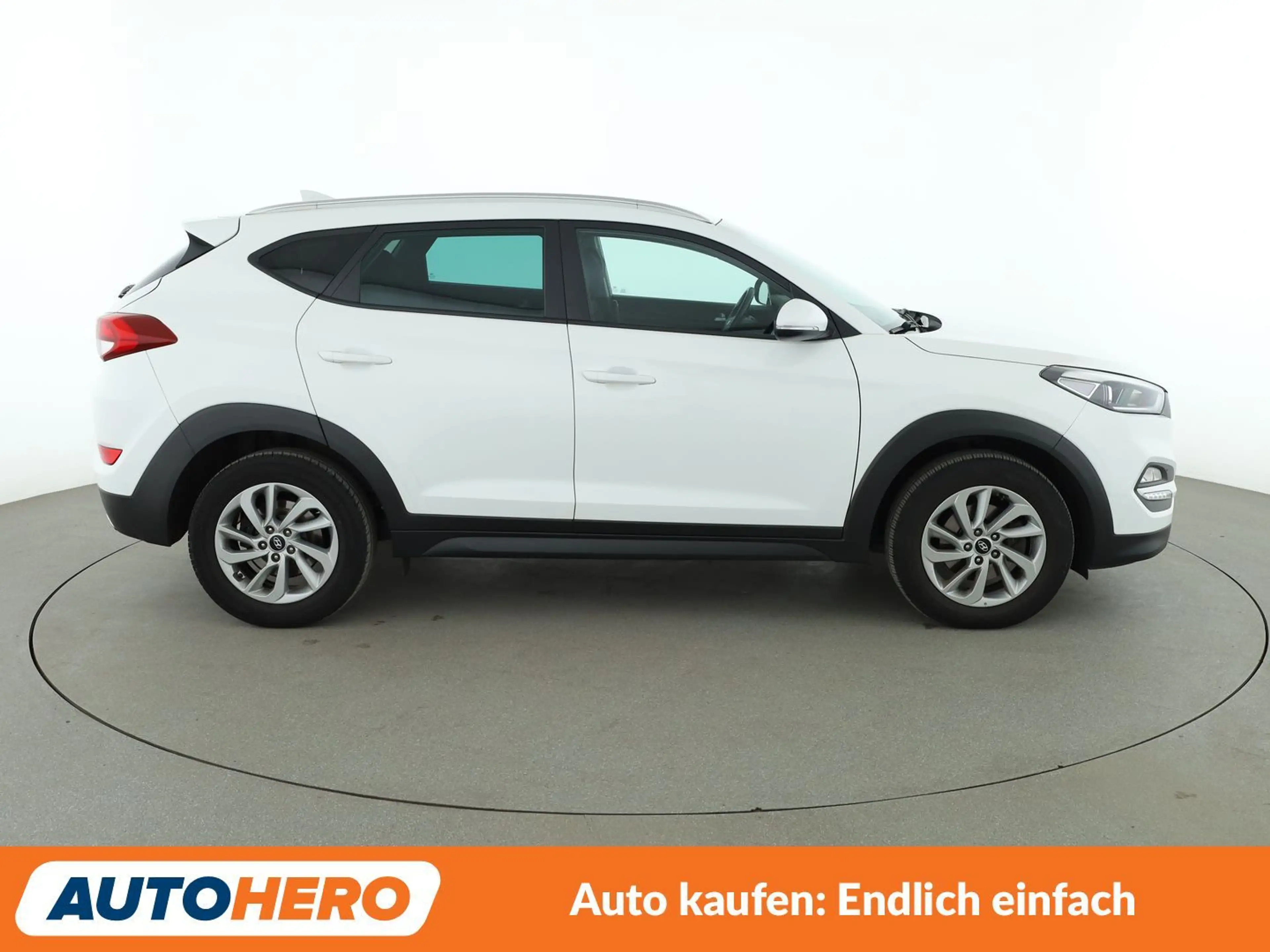 Hyundai TUCSON 1.6 TGDI Advantage 2WD *NAV*TEMPO*CAM*PDC*SHZ*ALU* — photo 7