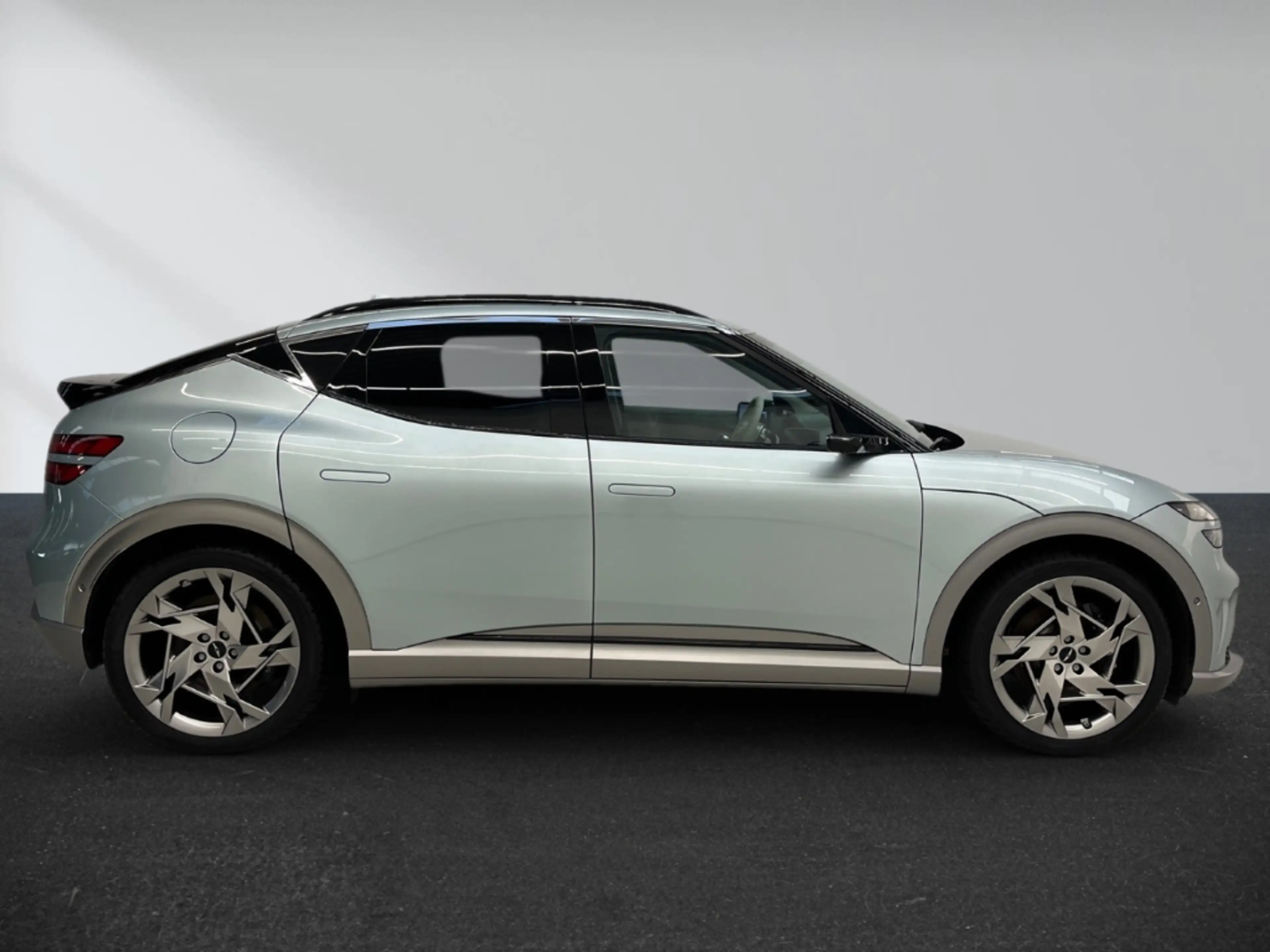 Genesis GV60 Sport Pkus Elektro 4WD Panorama Memory Sitze Sound — photo 5