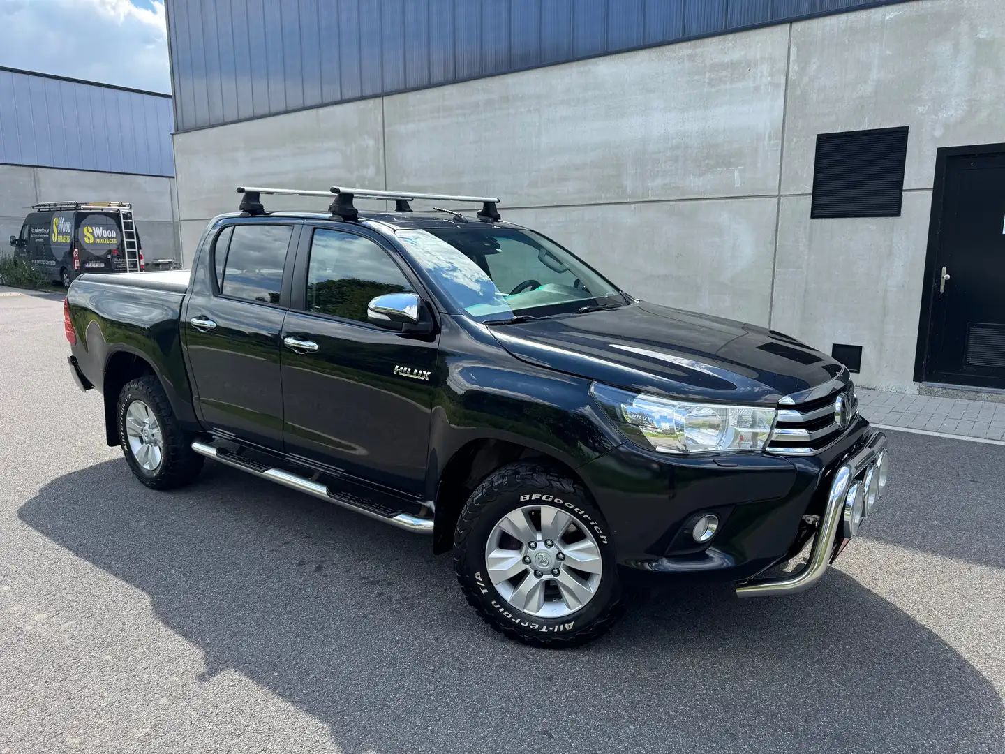 Toyota Hilux 2.4D-4D 4x4 Automaat Double Cab /Export Afrika Noir - 2