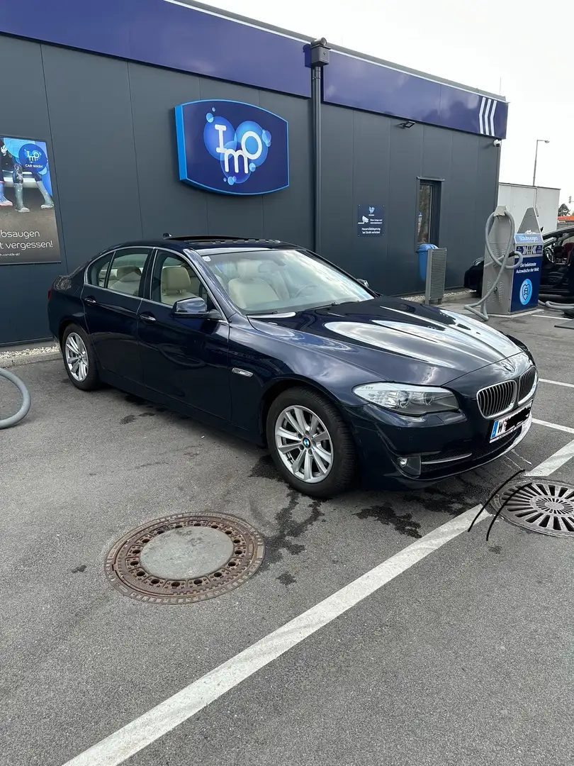 BMW 530 530d Blau - 1
