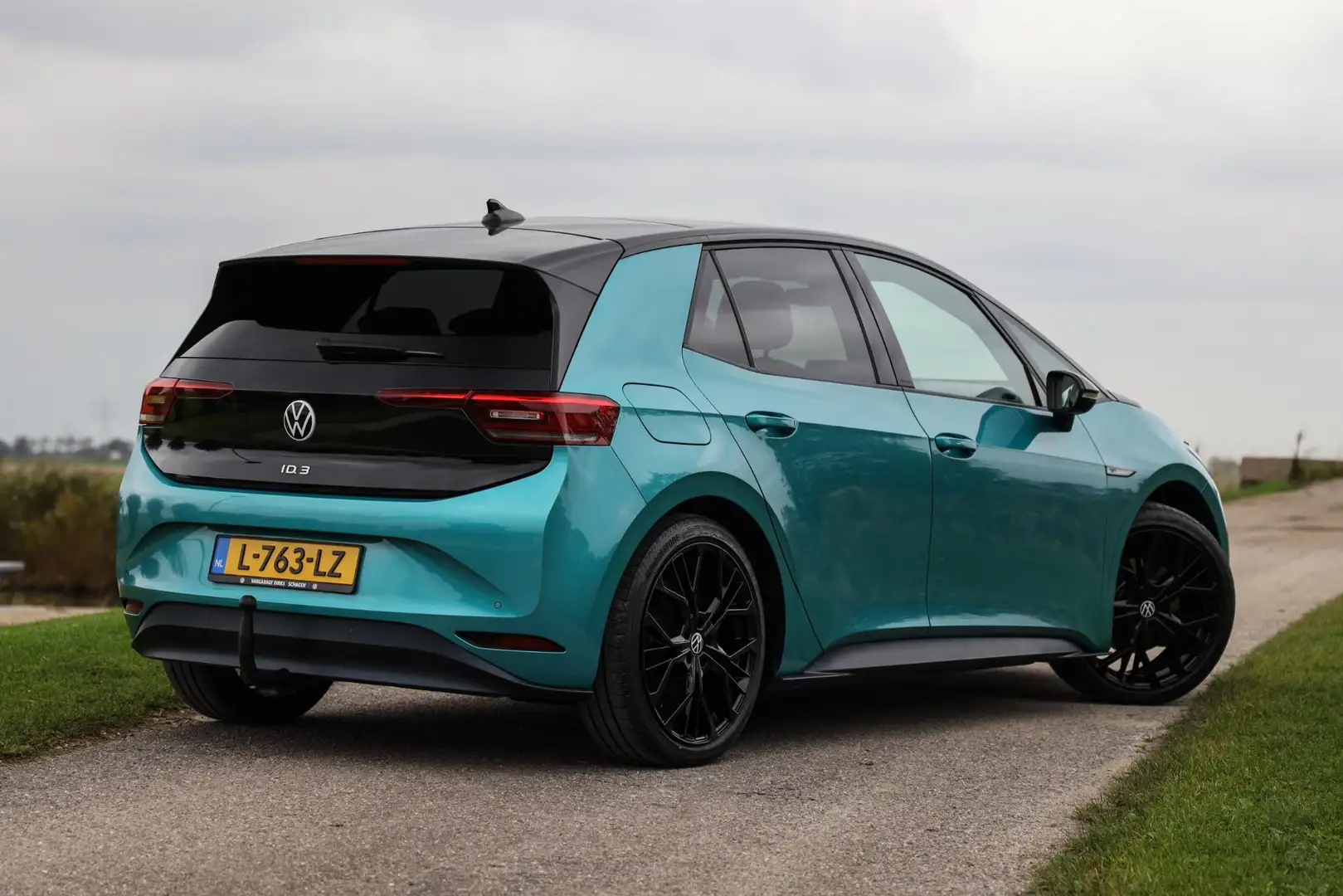 Volkswagen ID.3 First Max 58 kWh ✅ Panodak ✅ Leder ✅ Trekhaak Bleu - 2