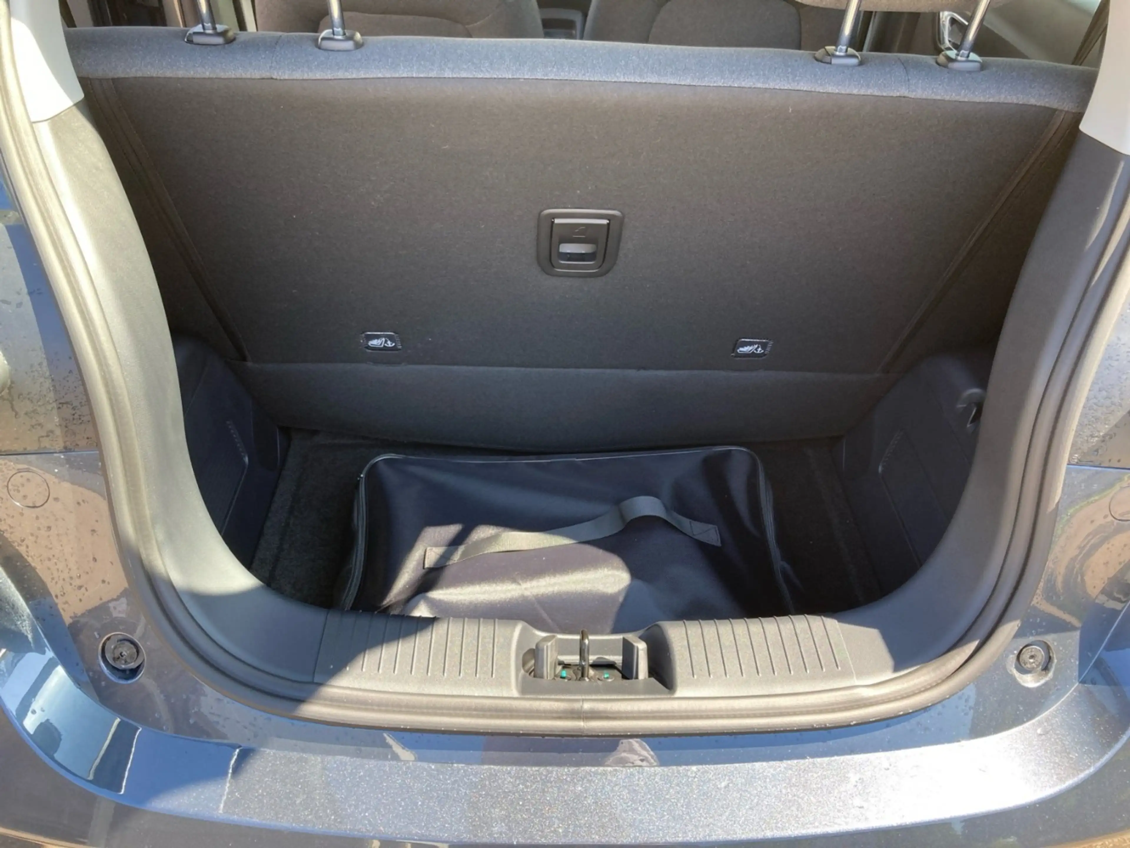 Leapmotor T03 37 70 kW BEV ACC+Navi+Pano+SD+Kam.+KeyLess — photo 13
