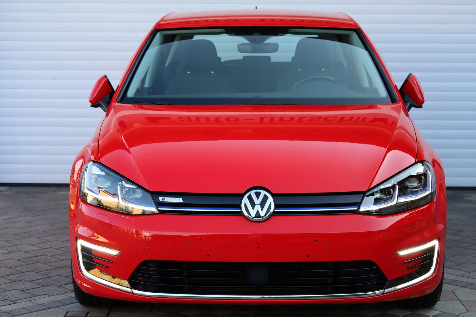 Volkswagen e-Golf COMF.LINE*WÄRMEP.-ACC-CCS-KAMERA-SHZ-NAVI-LED* Rot - 2