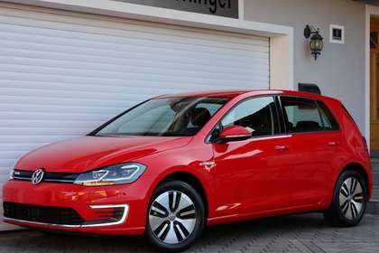 Volkswagen e-Golf COMF.LINE*WÄRMEP.-ACC-CCS-KAMERA-SHZ-NAVI-LED*