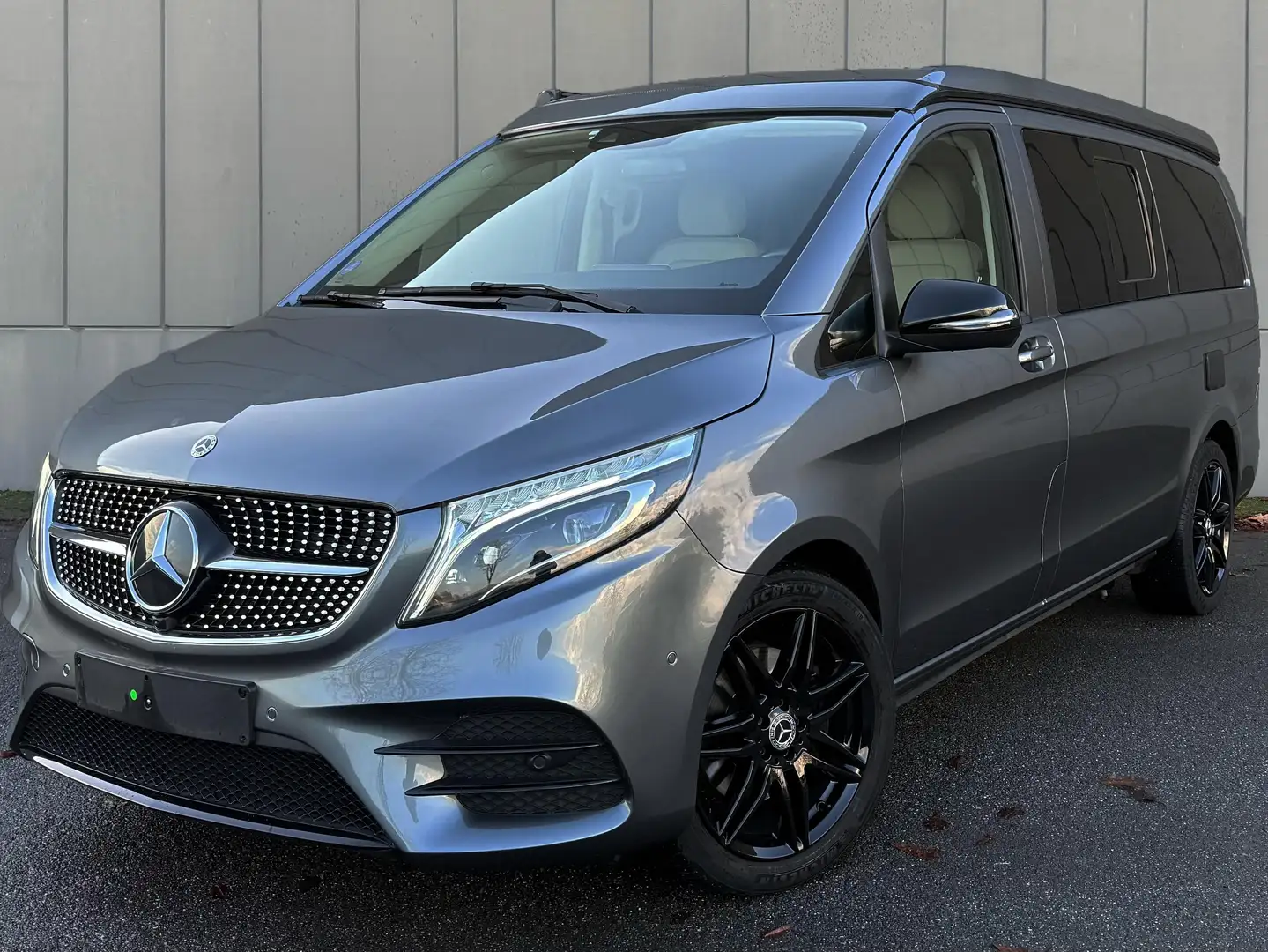 Mercedes-Benz Marco Polo 300d | AMG | Luchtvering | Burmester | Luifel |.. Gris - 1