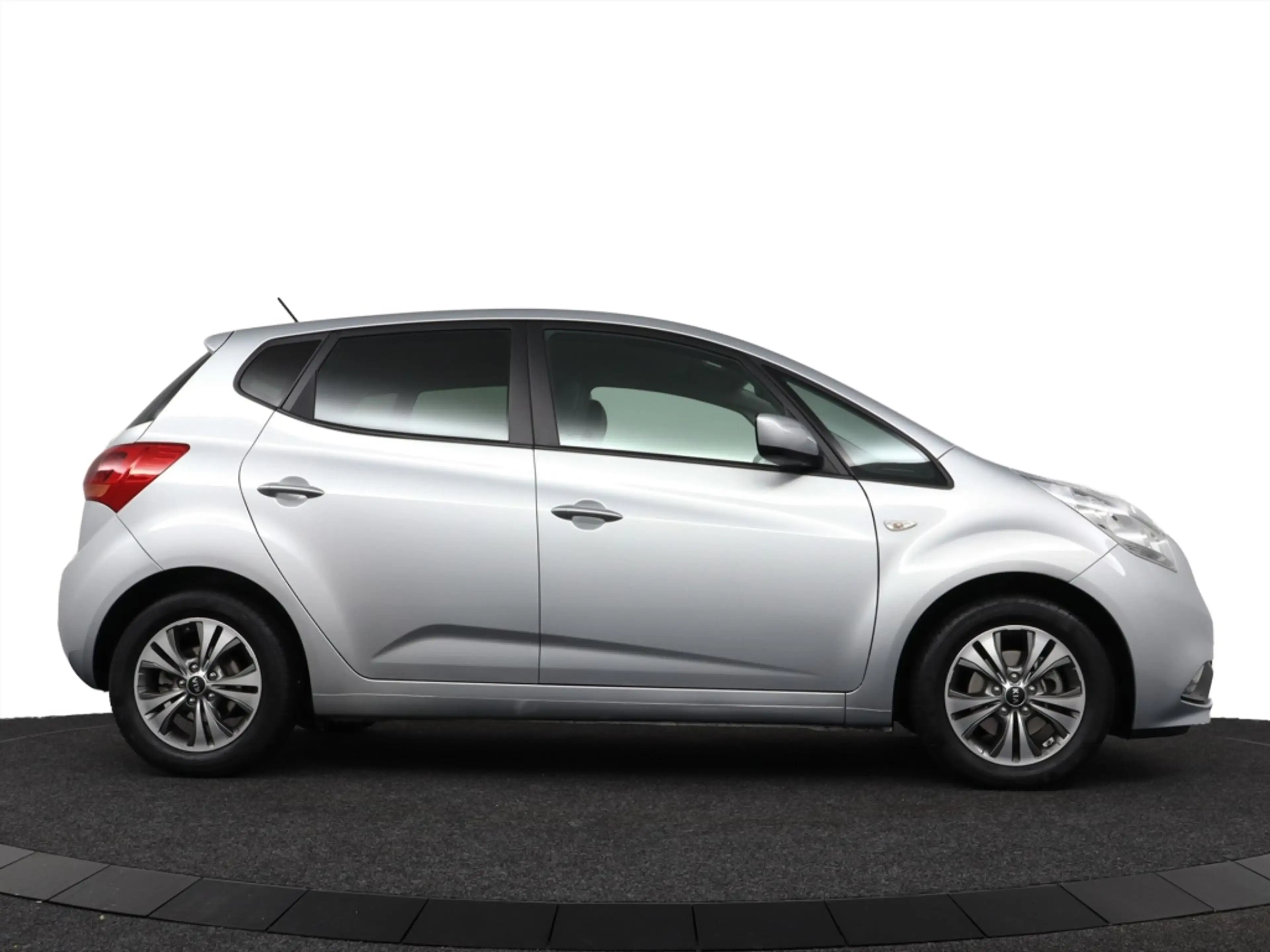 Kia Venga 1.4 CVVT DYNAMICPLUSLINE ECC/CRUISE/NAV/CAMERA/PAR — photo 5