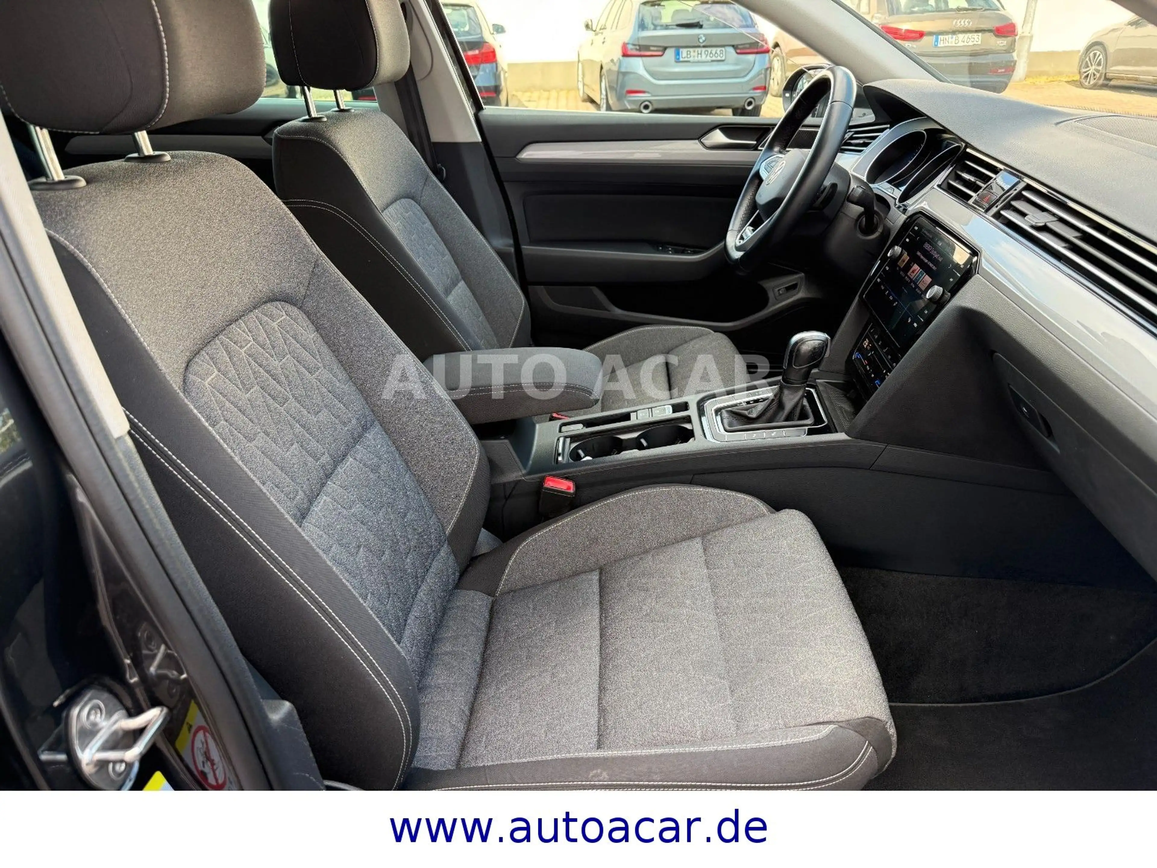 Volkswagen Passat Variant Business 4Motion DSG NAVI/LED/AHK — photo 12