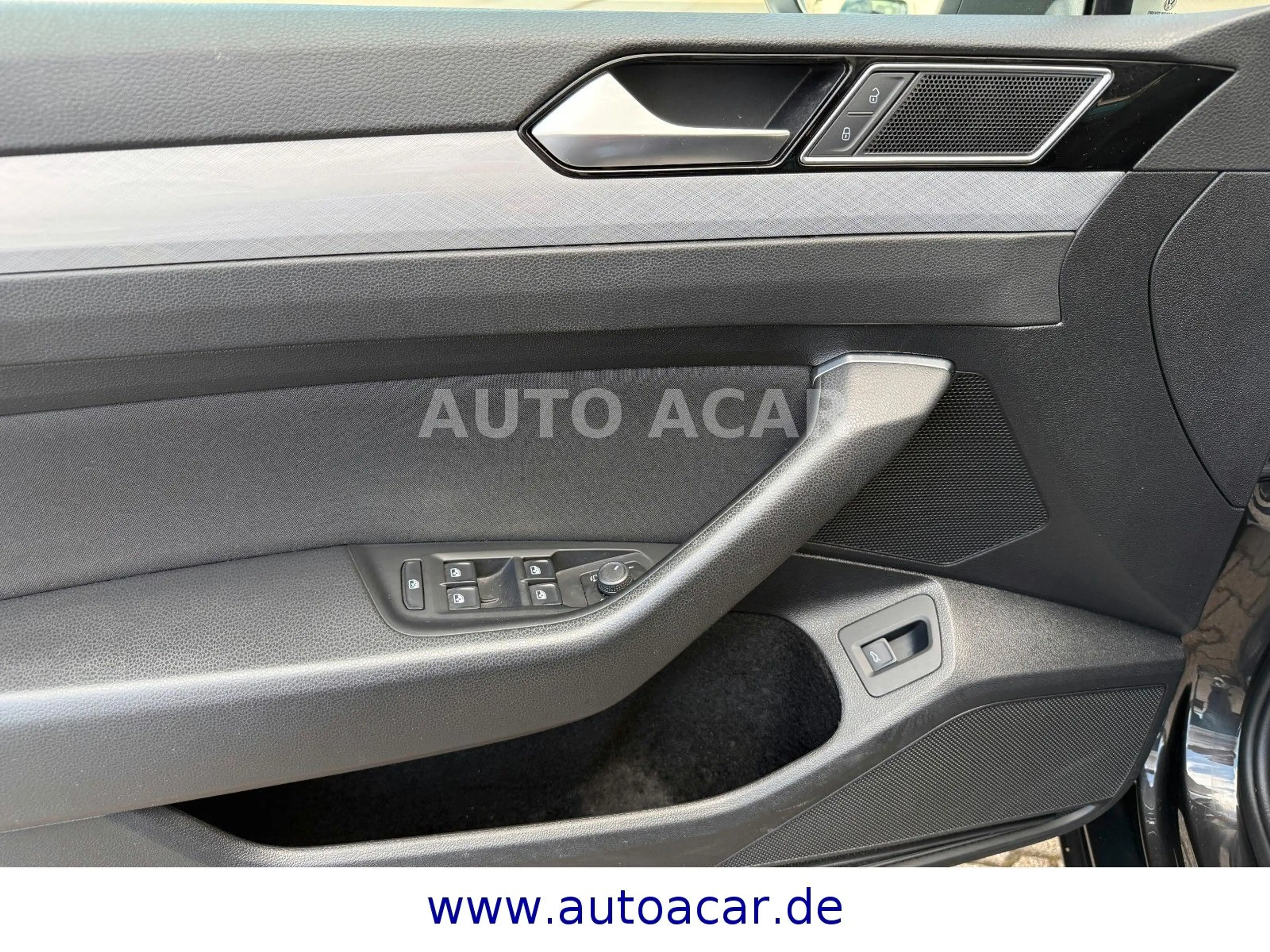 Volkswagen Passat Variant Business 4Motion DSG NAVI/LED/AHK — photo 13