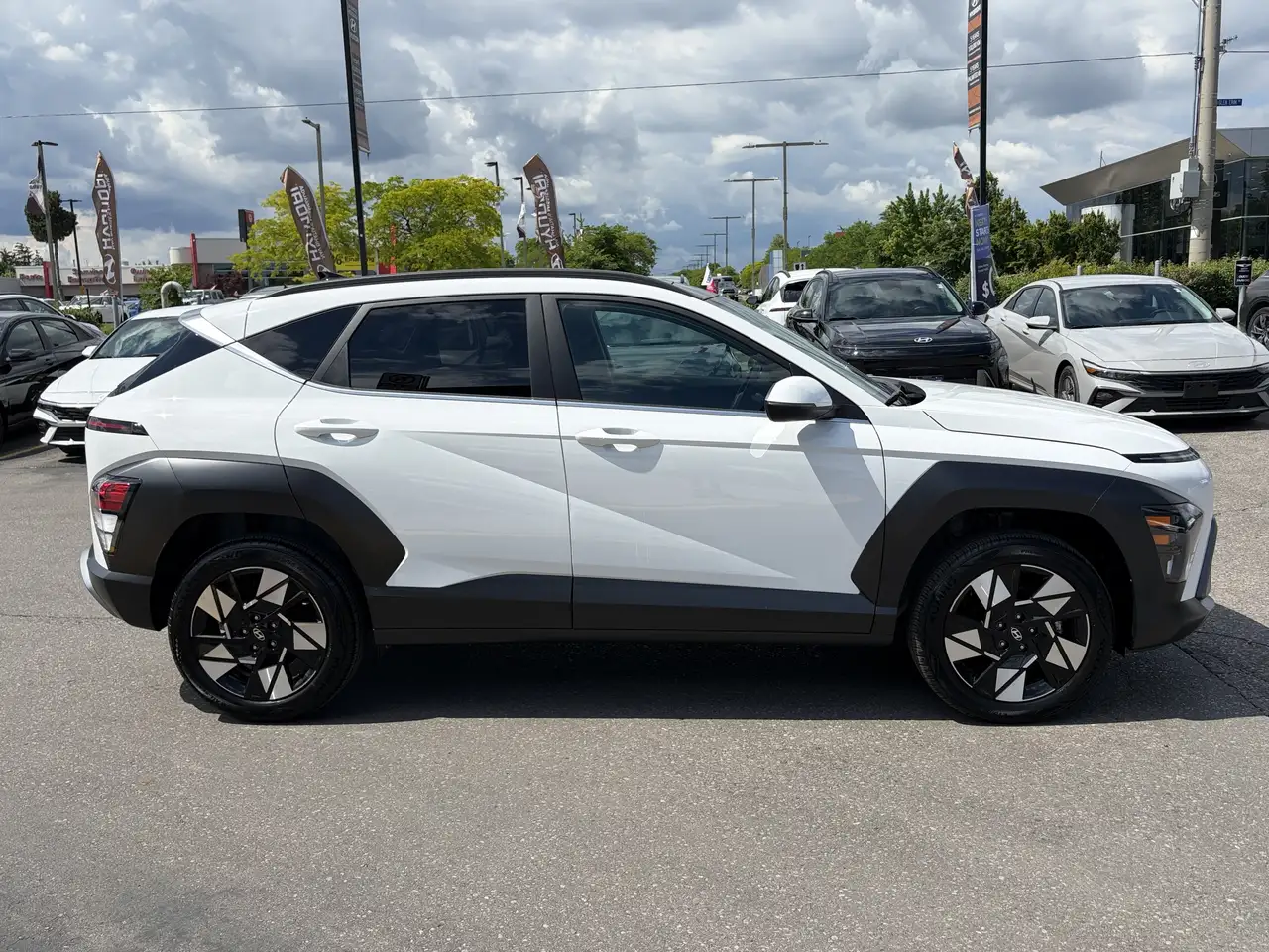 Hyundai KONA снимка Hyundai KONA