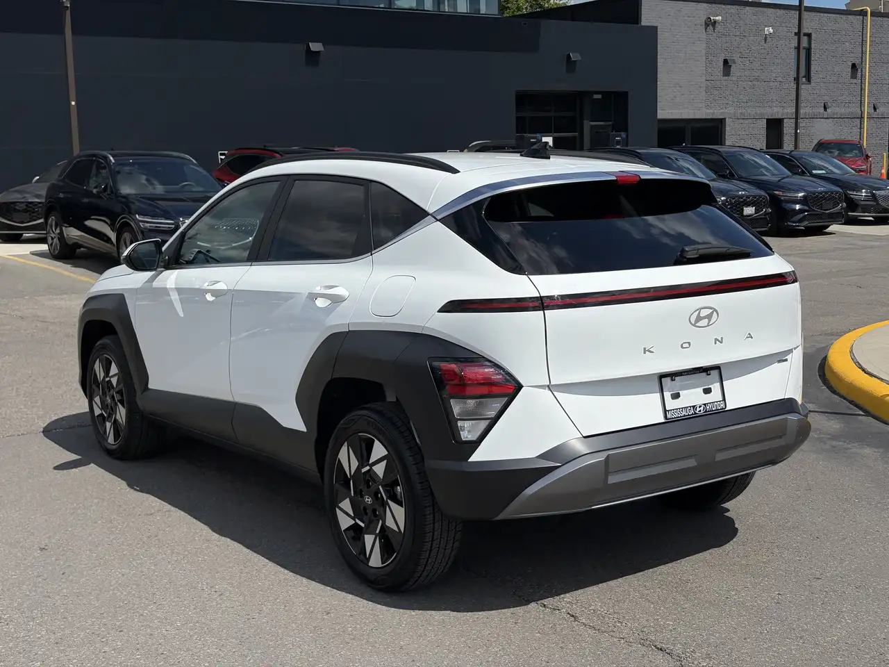 Hyundai KONA снимка Hyundai KONA
