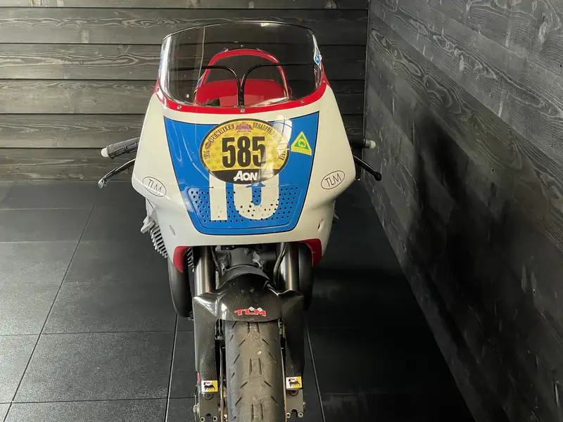 Moto Guzzi BOTT RACER (LAVA) - foto 5