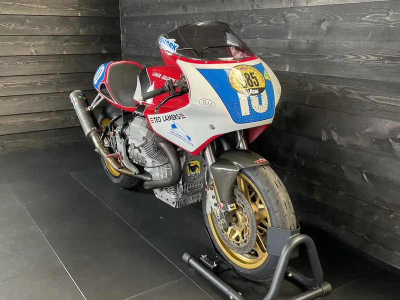 Moto Guzzi BOTT RACER (LAVA) - foto 4