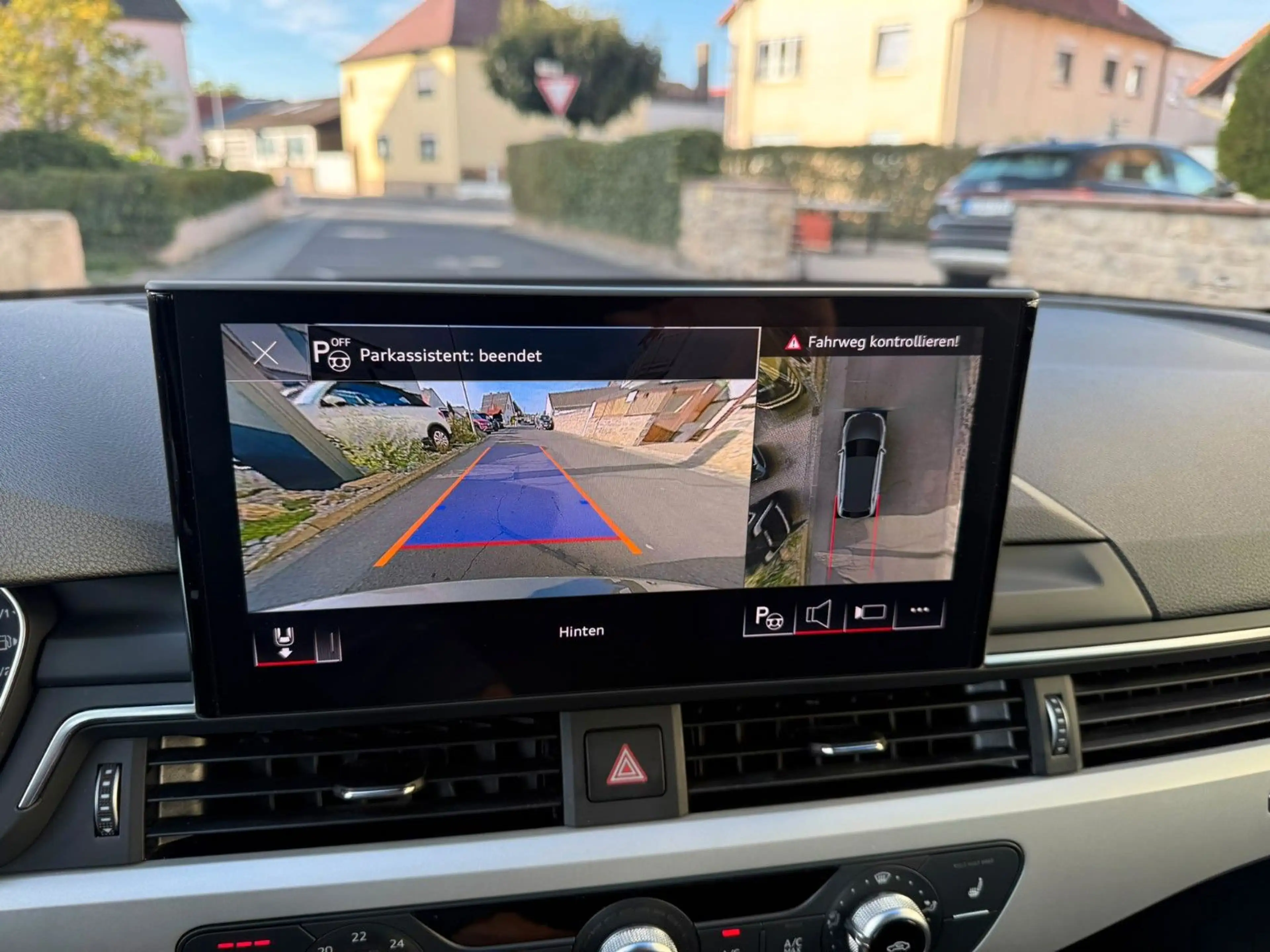 Audi A4 Avant 40 TFSI quattro S line Panoramdach — photo 14
