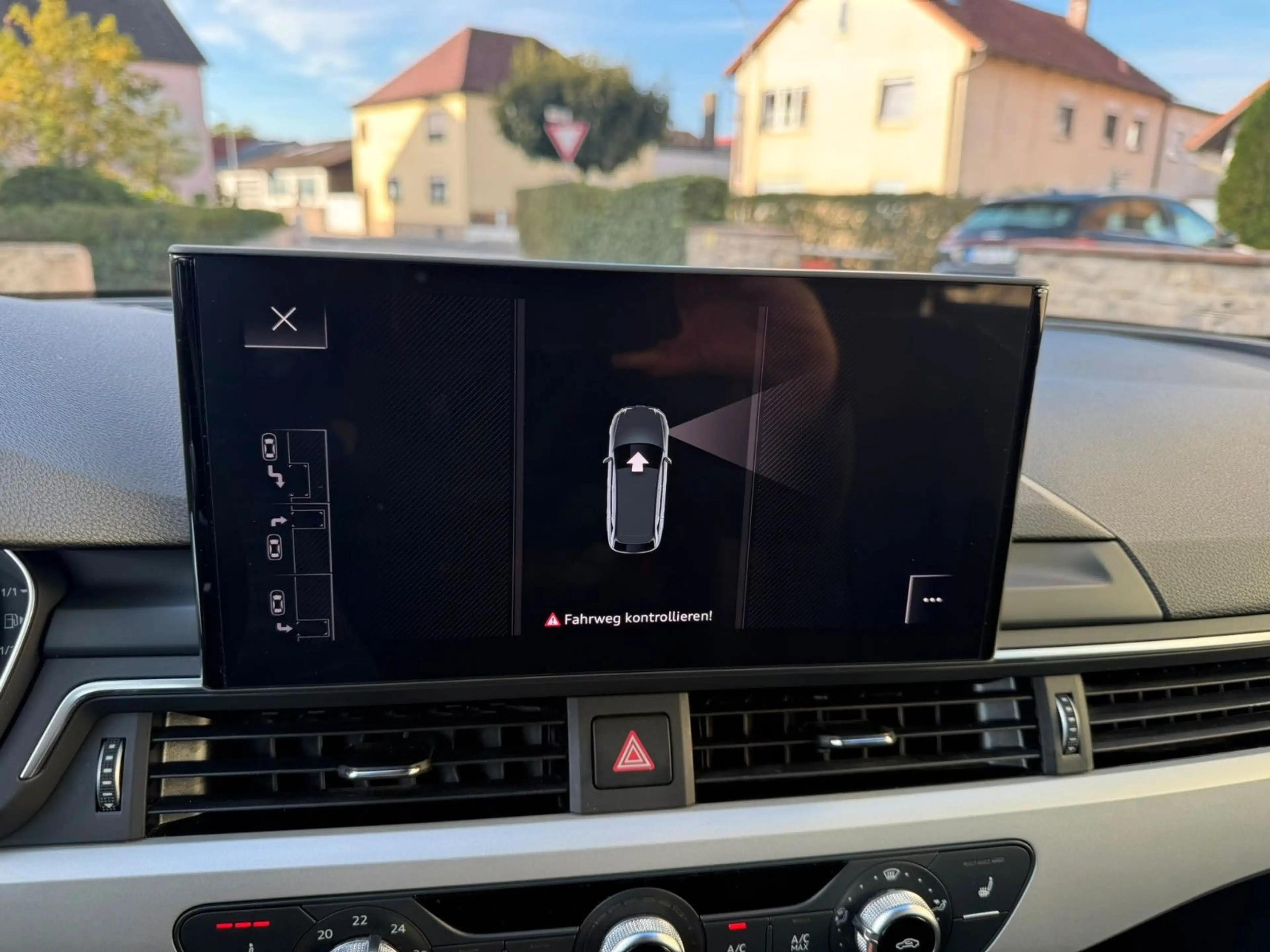 Audi A4 Avant 40 TFSI quattro S line Panoramdach — photo 13