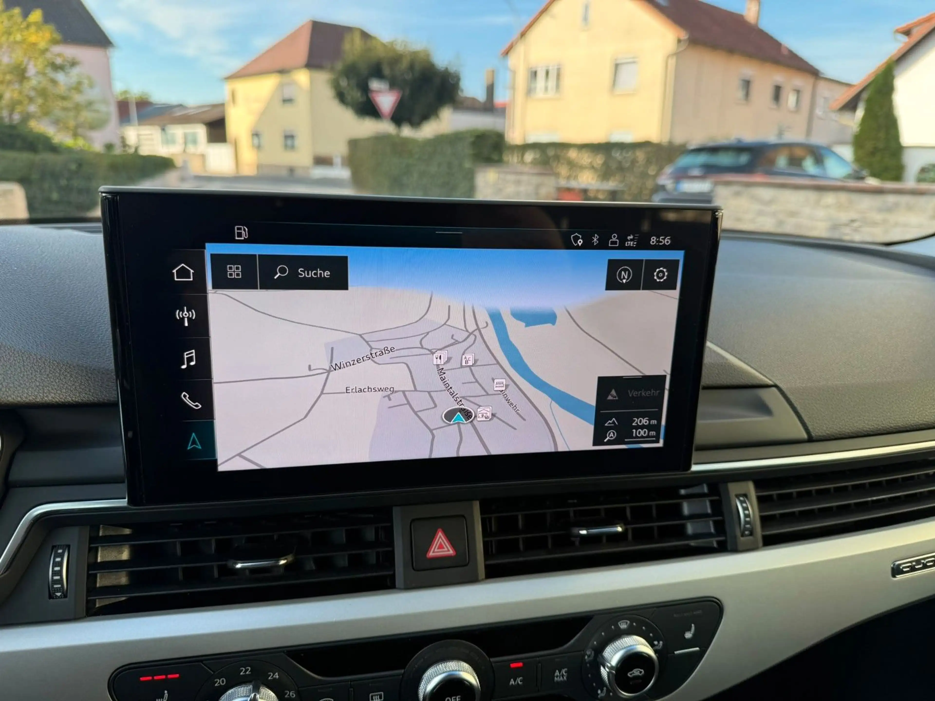 Audi A4 Avant 40 TFSI quattro S line Panoramdach — photo 15