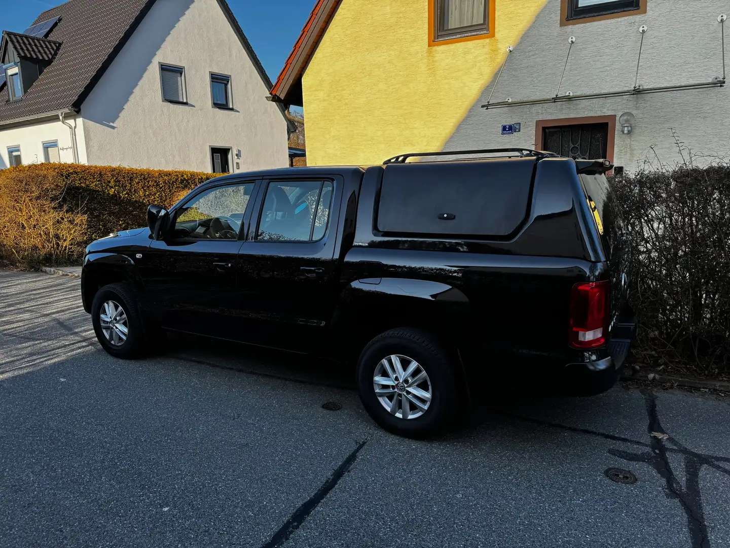 Volkswagen Amarok Trendline DoubleCab 4Motion*KAMERA*STANDHEIZUNG* Černá - 2