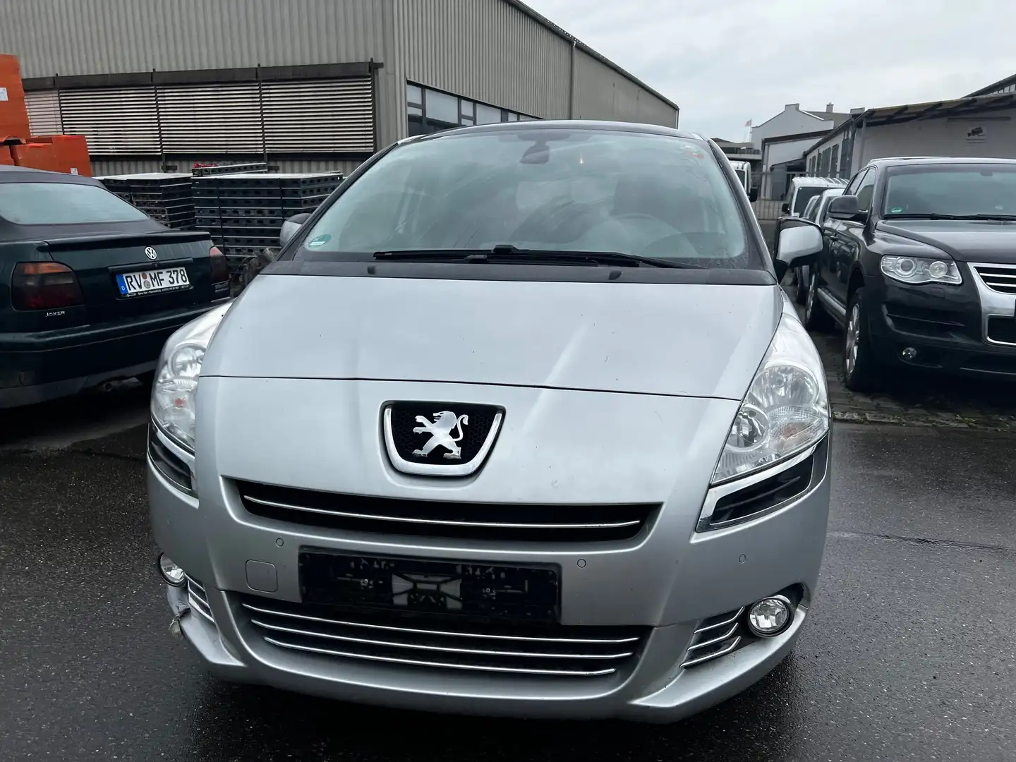 Peugeot 5008 Business-Line AUTOMATIK Gri - 2