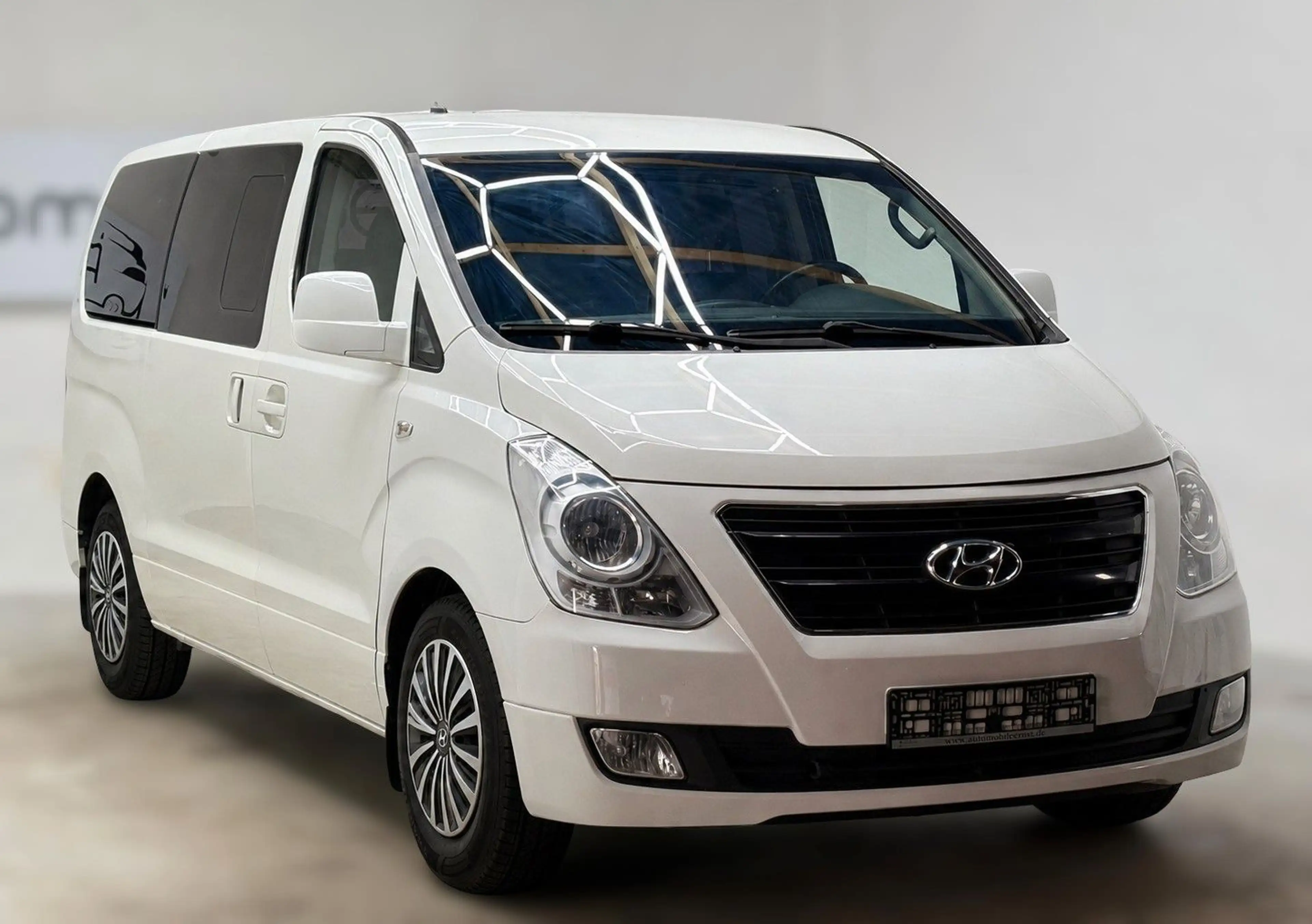 Hyundai H-1 Premium Grand — photo 3