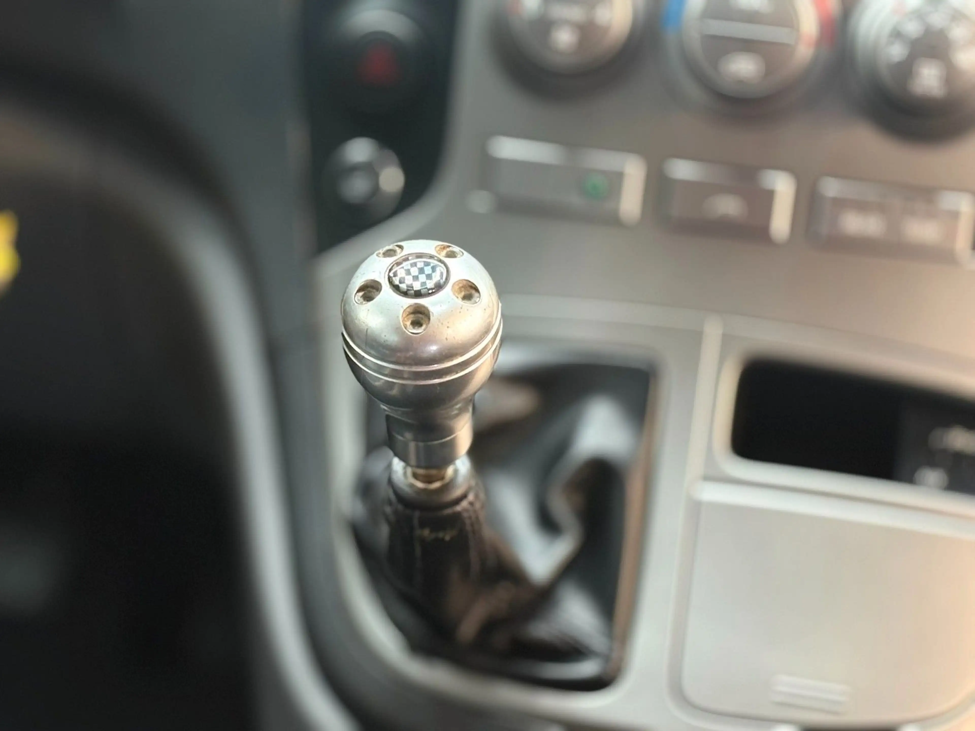 Hyundai H-1 Premium Grand — photo 17