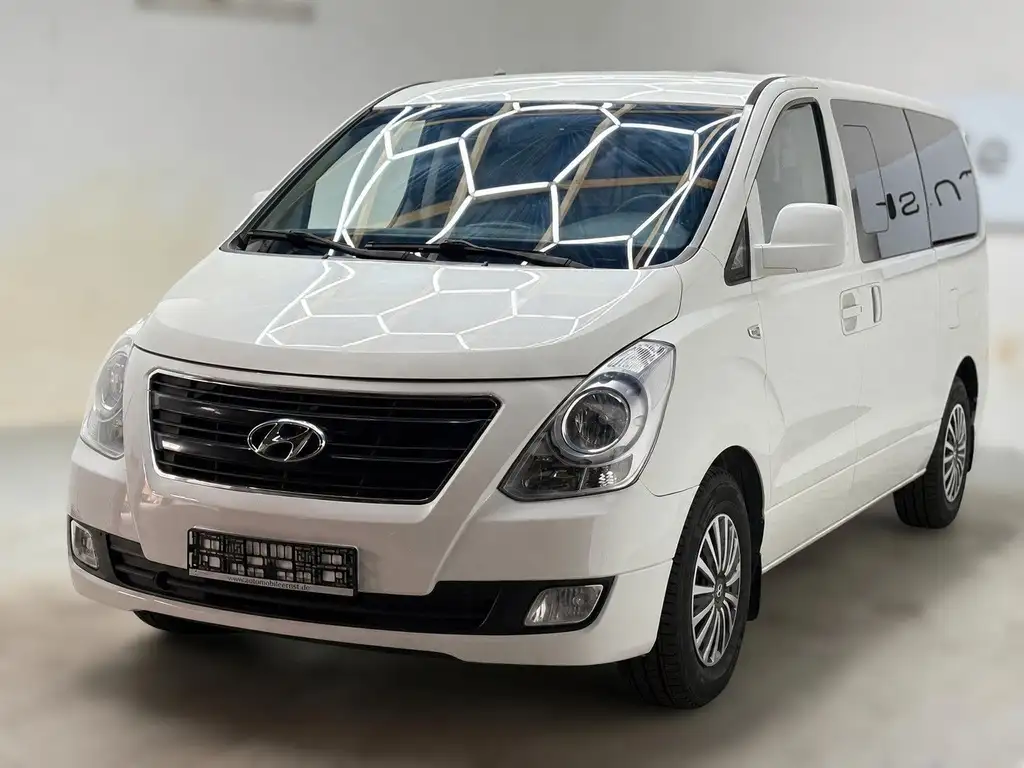 Hyundai H-1 2011 из Европы — купить под ключ