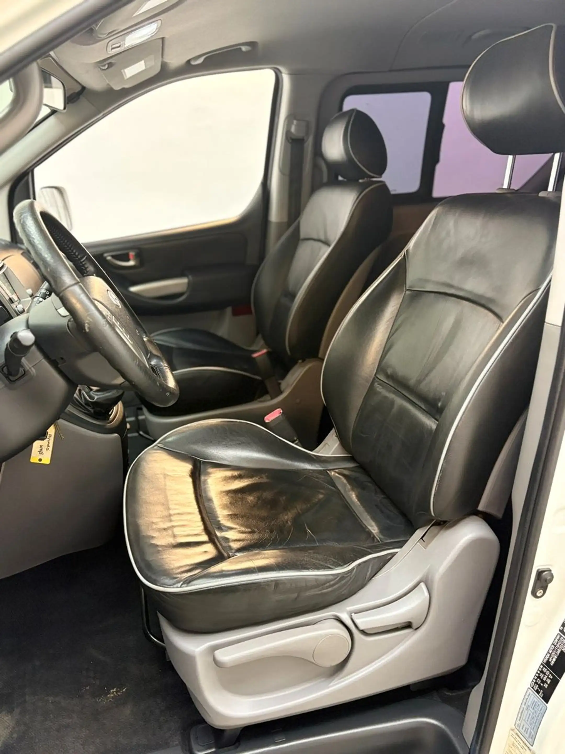 Hyundai H-1 Premium Grand — photo 18