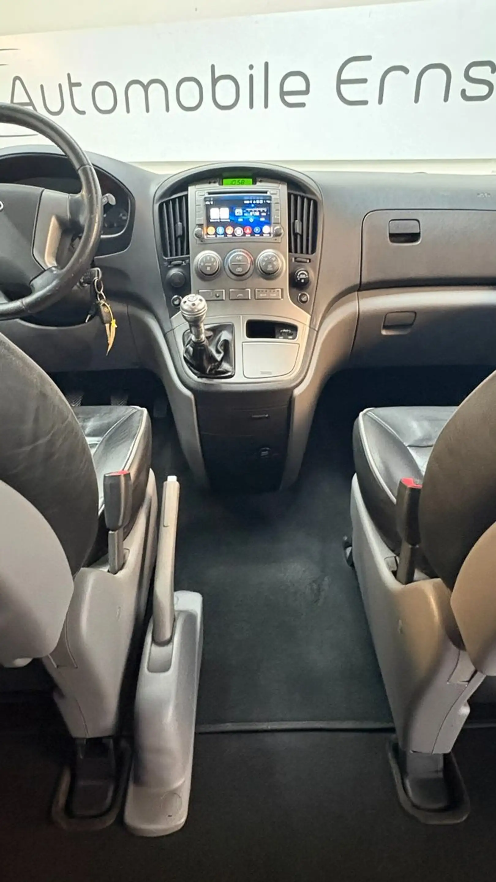 Hyundai H-1 Premium Grand — photo 14