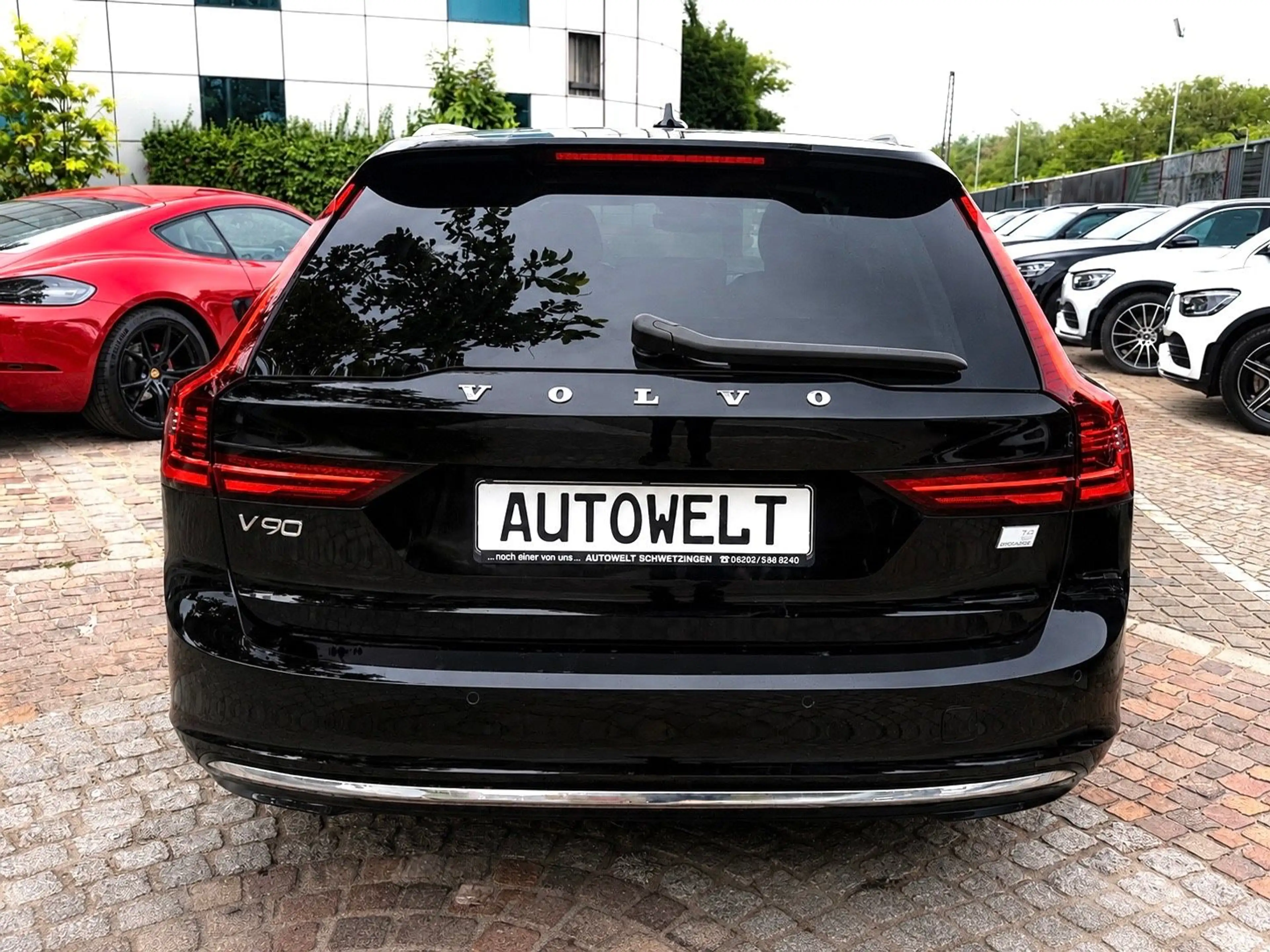 Volvo V90 Kombi Recharge AWD 1.Hand/LED/ACC/Kamera — photo 4