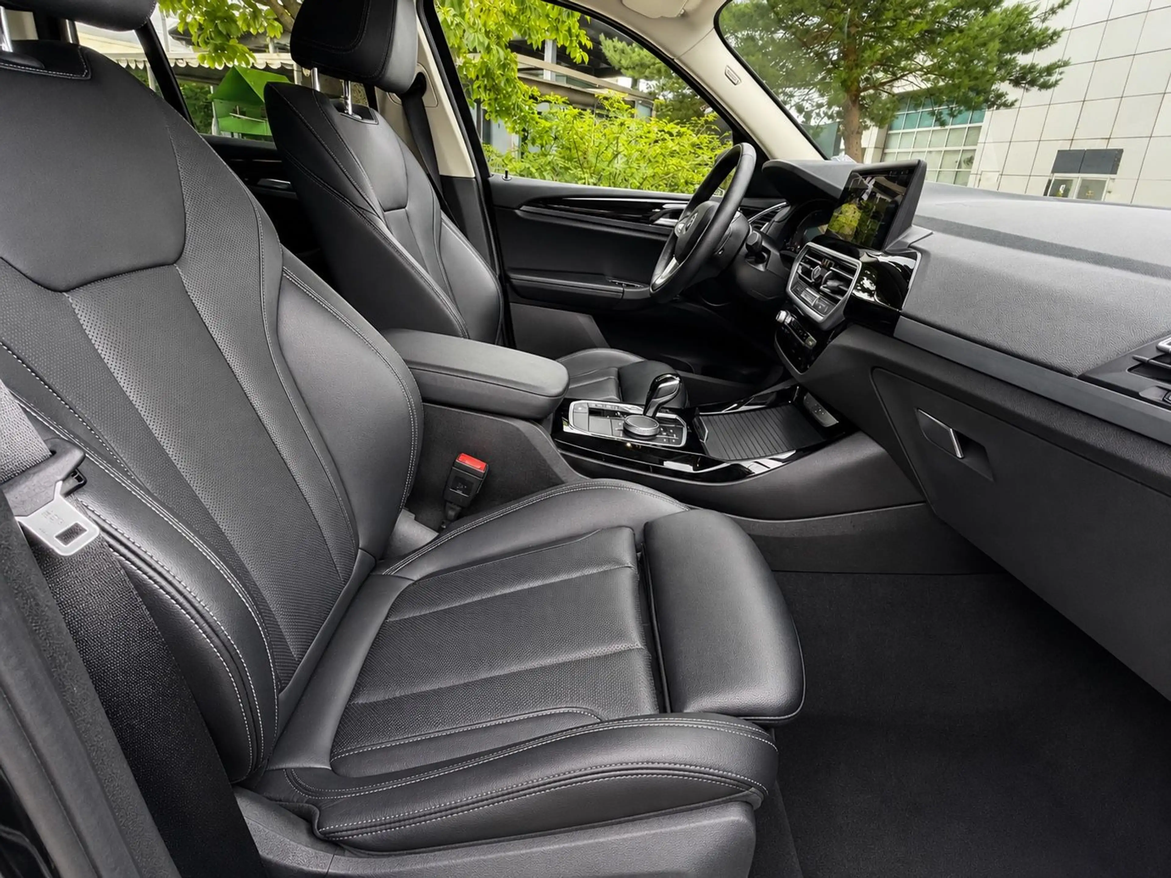 Volvo V90 Kombi Recharge AWD 1.Hand/LED/ACC/Kamera — photo 13