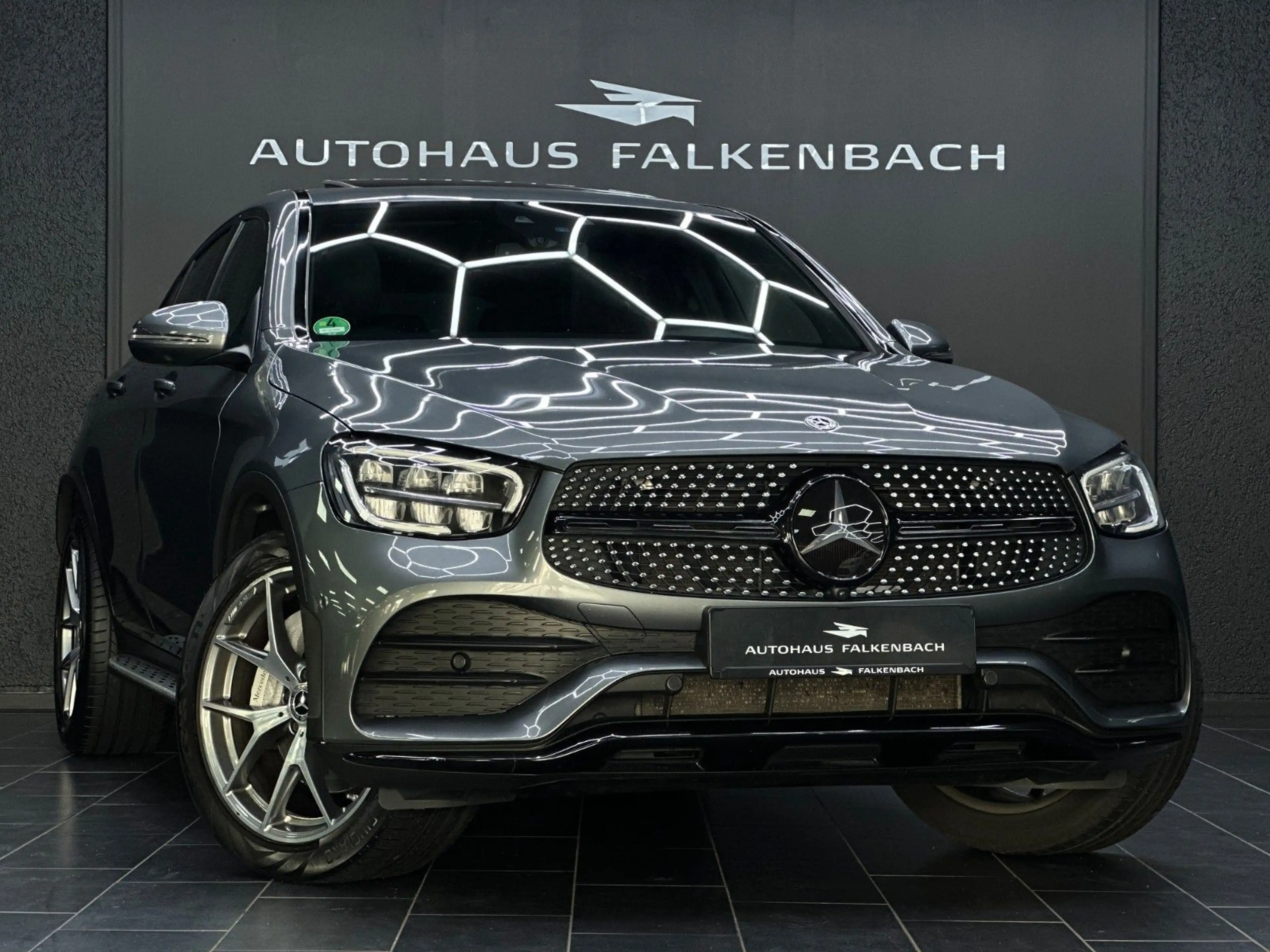 Mercedes-Benz GLC 220 *COUPE*AMG*360*AHK*DIGITAL*20*