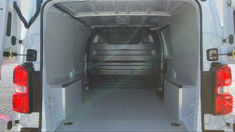 Citroen Jumpy KW Länge XL Diesel 120 Manuell — photo 11
