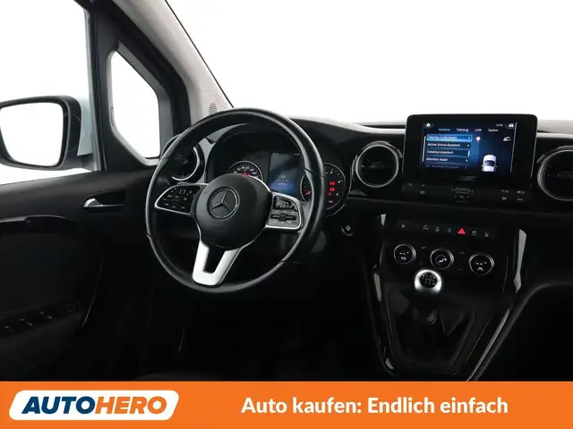 Mercedes-Benz T-Class view 13