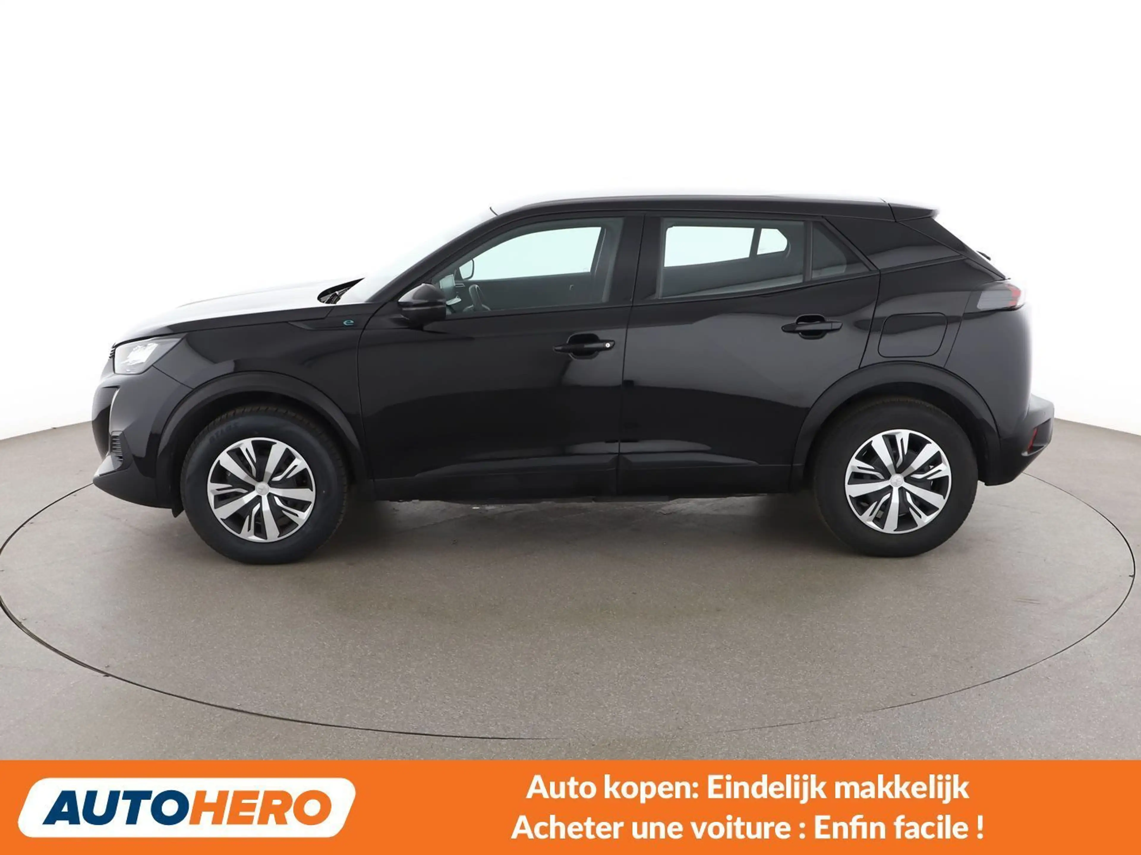 Peugeot e-2008 electric drive 100 kW Active Pack — photo 3
