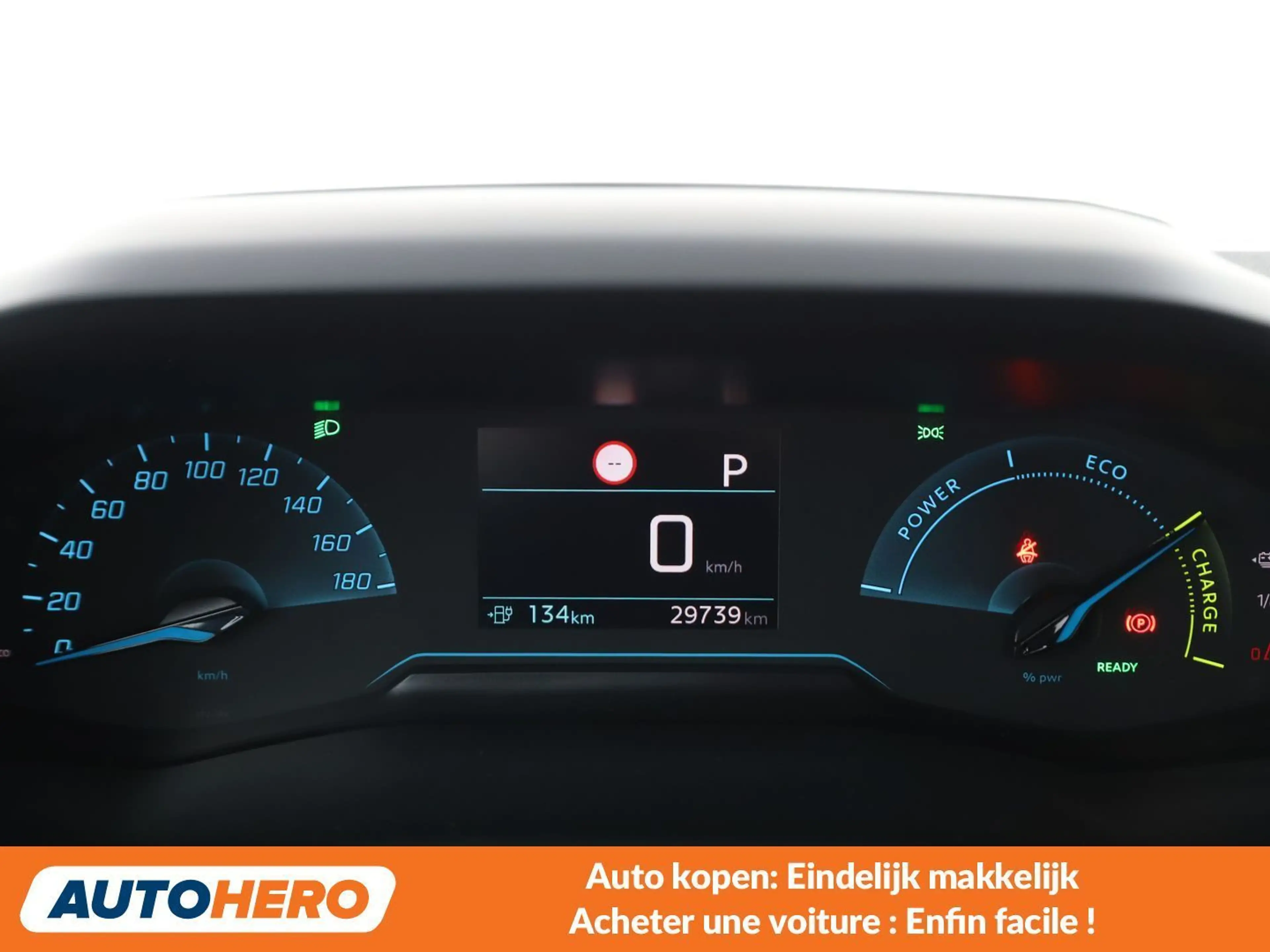 Peugeot e-2008 electric drive 100 kW Active Pack — photo 6