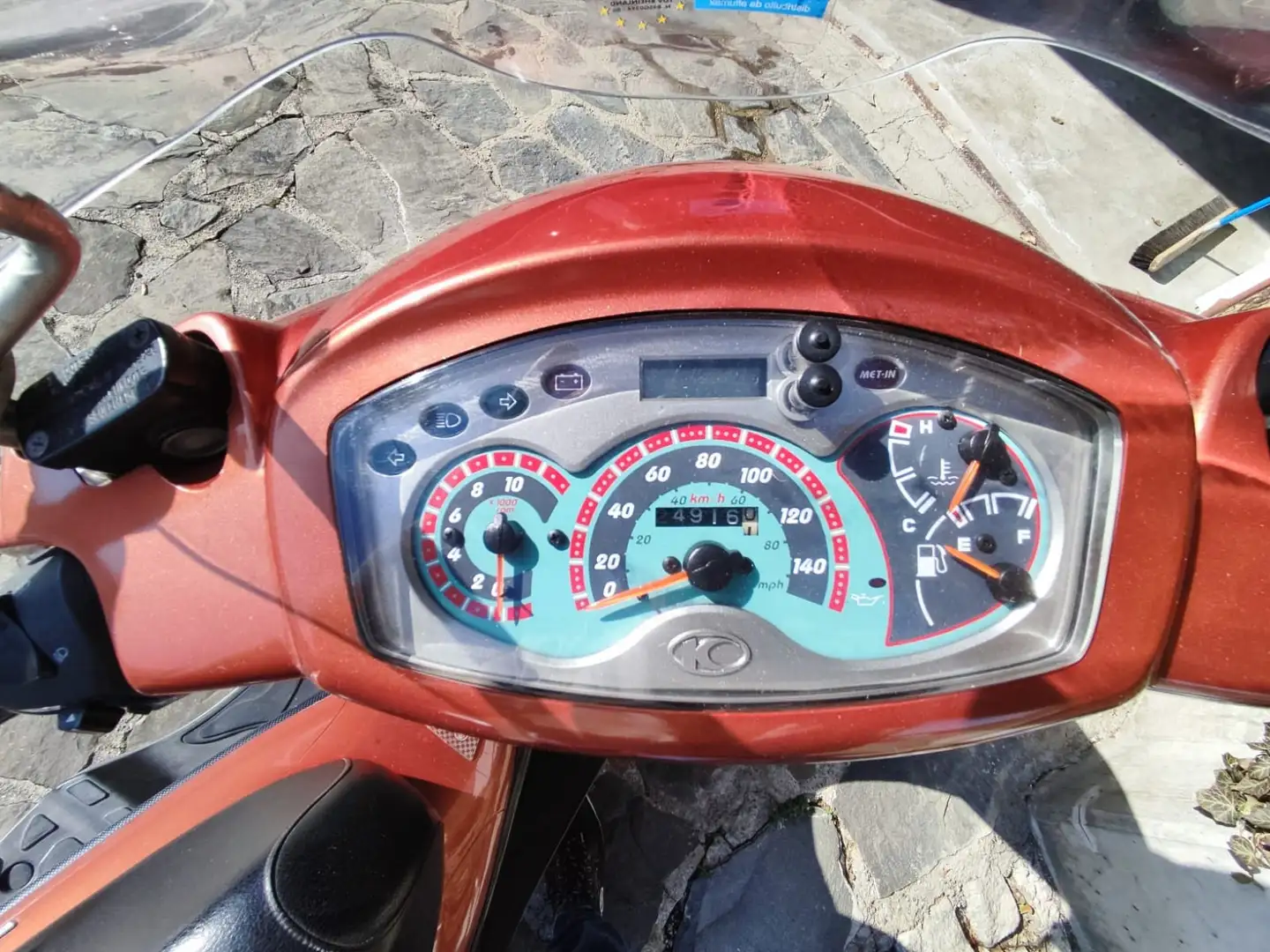 Kymco Dink 125 Bronce - 2