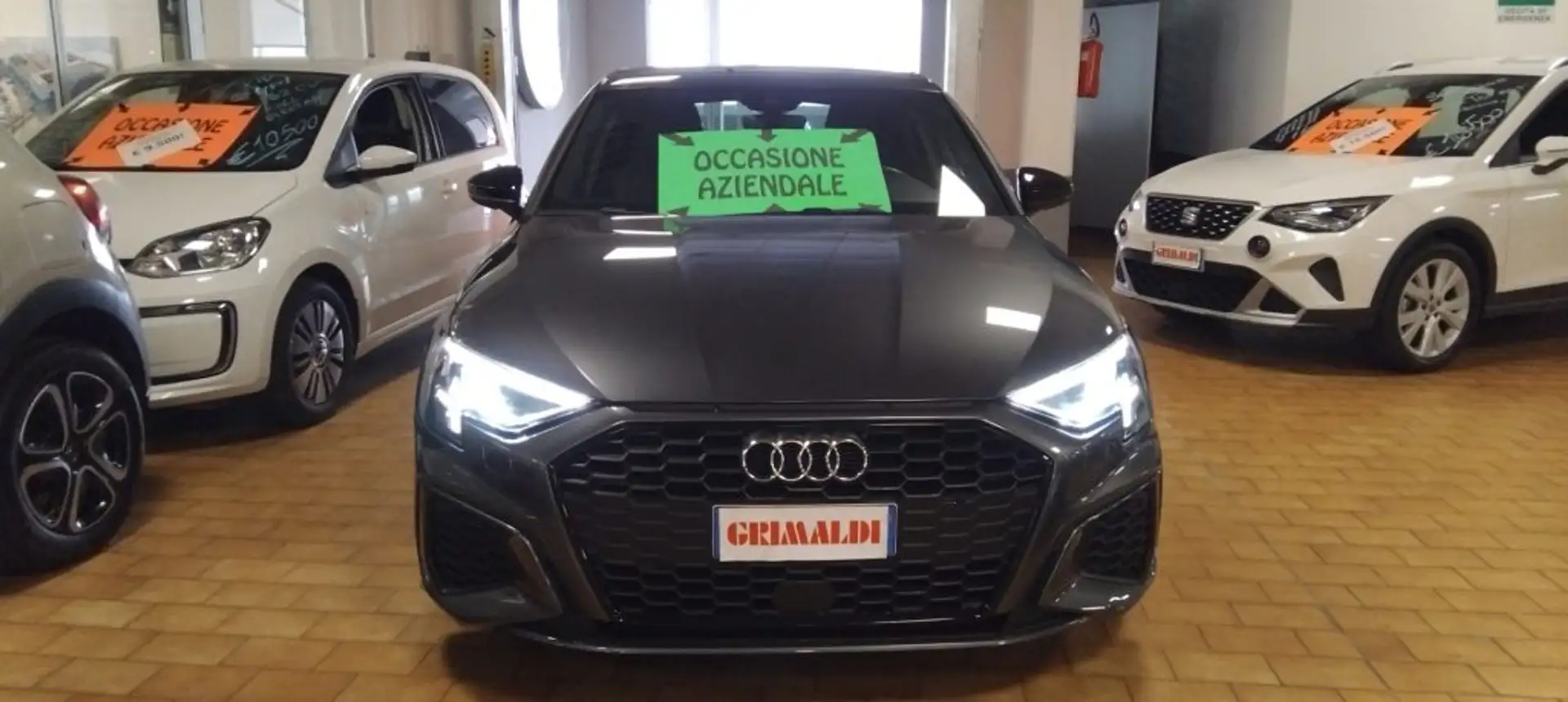 Audi A3 SPORBACK 35 TDI S tronic S line edition Gris - 2
