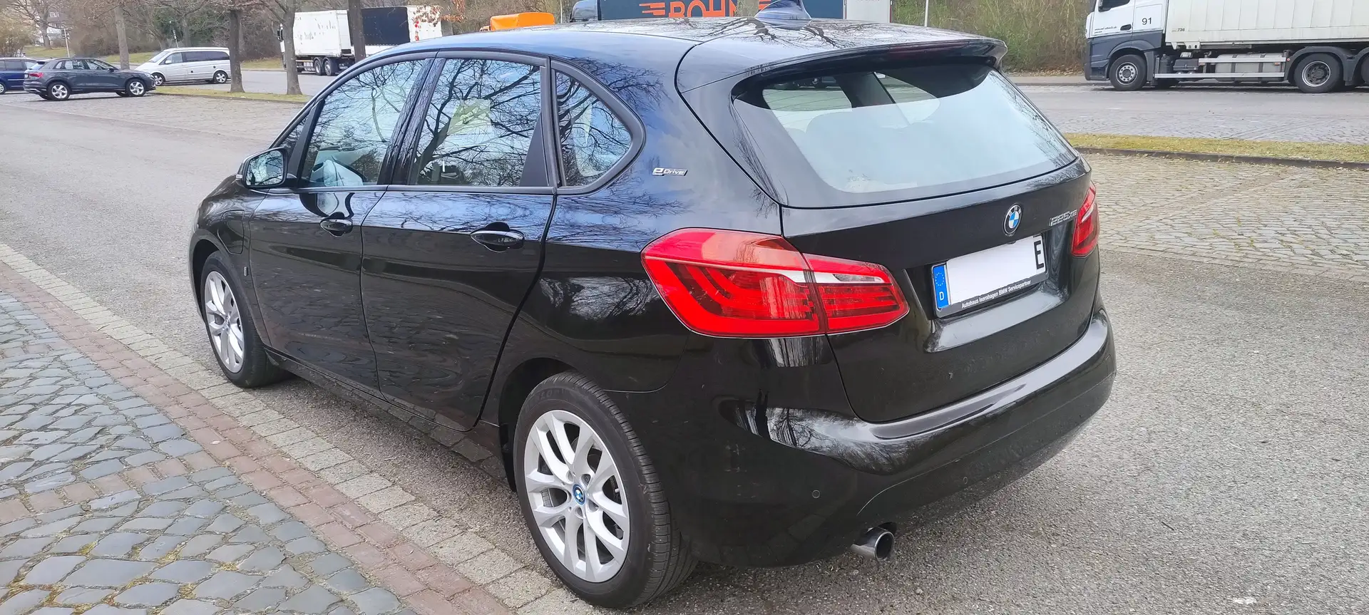 BMW 225 225xe iPerformance Active Tourer Black - 2