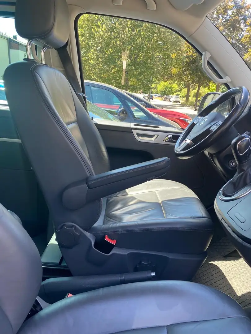 Volkswagen T5 Multivan Transporter T5 TDI (BiTDI) Highline Schwarz - 2