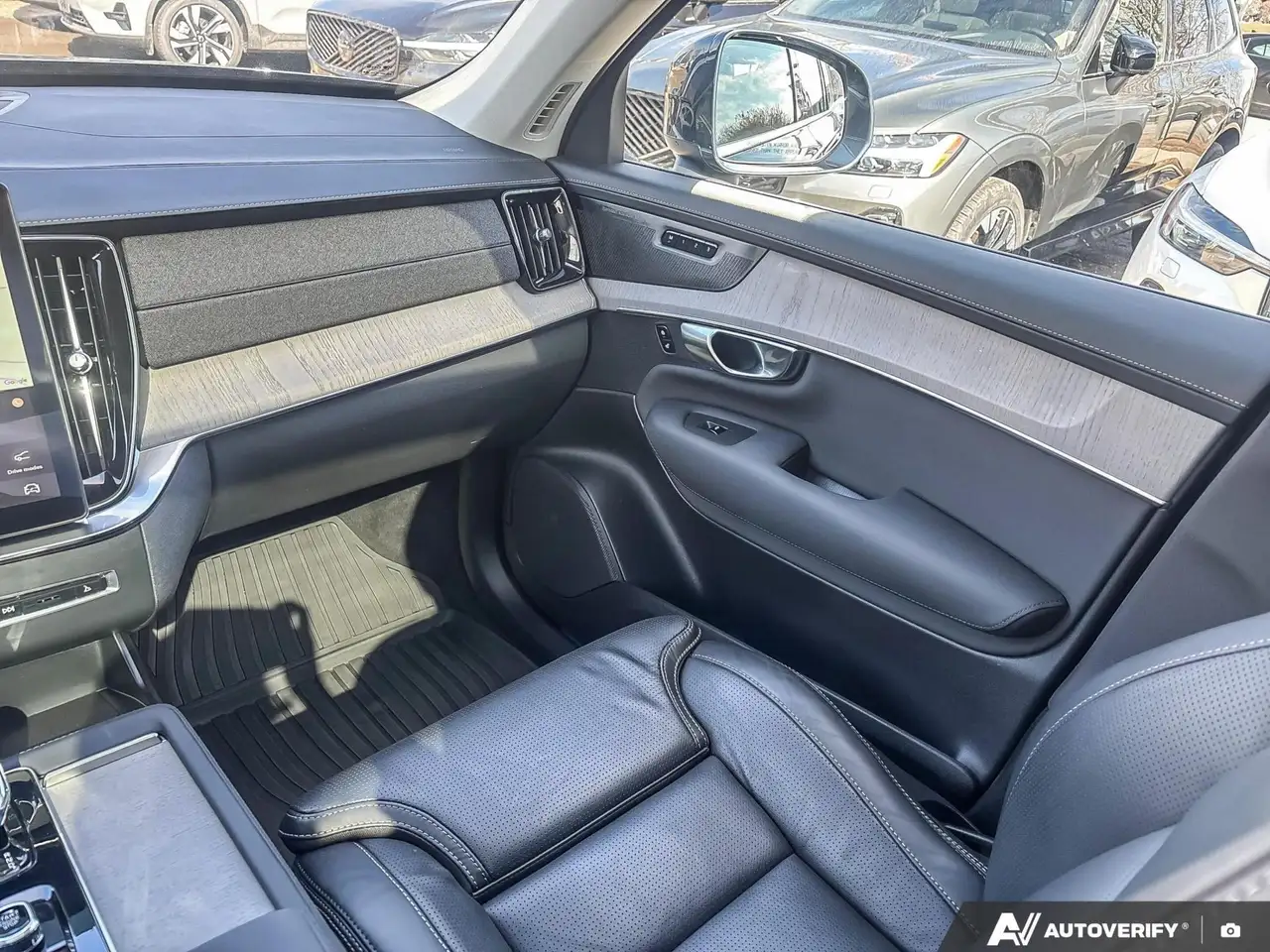 Volvo XC90 снимка Volvo XC90