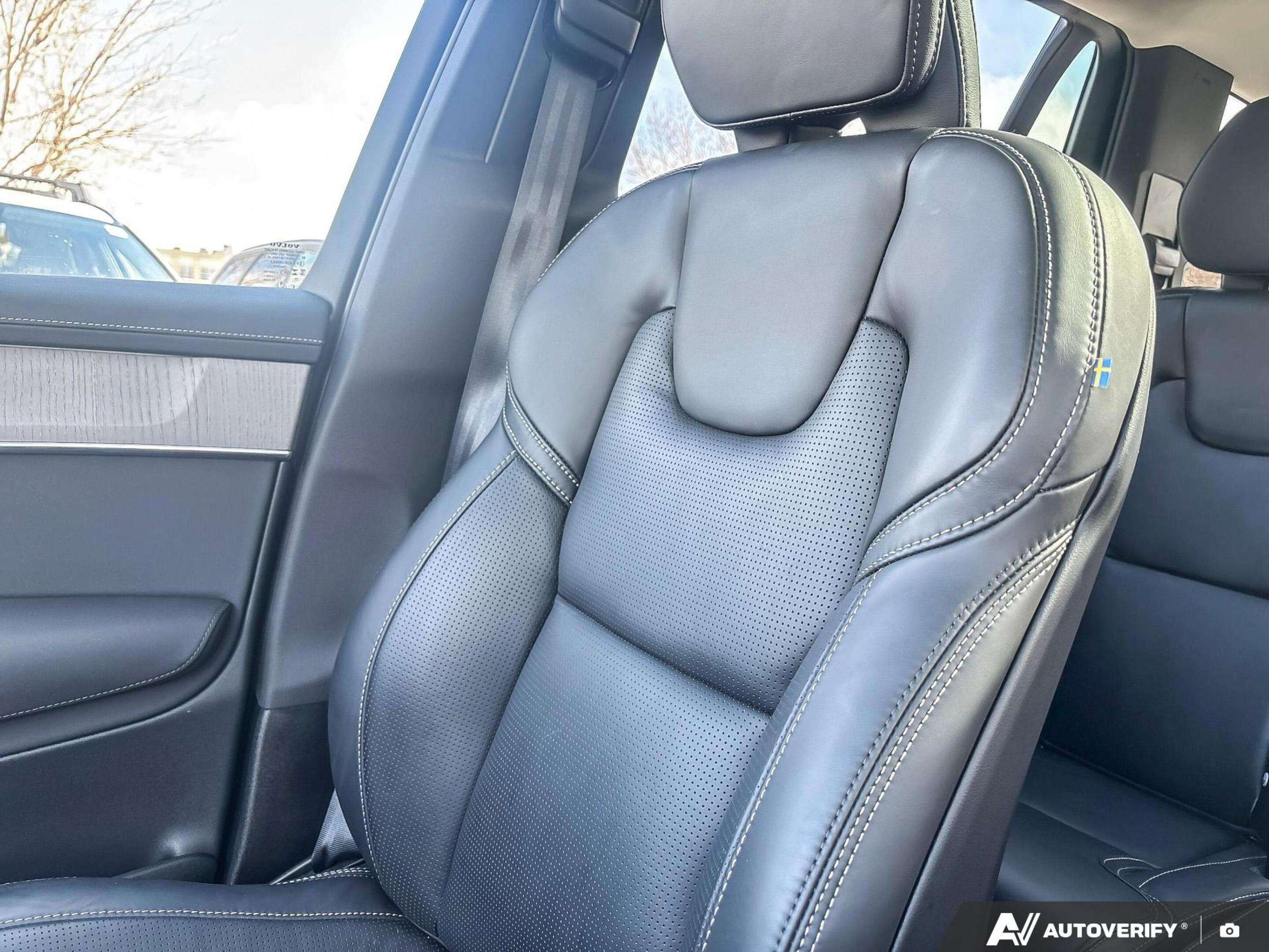2026 Volvo XC90 B6 - Ultra | Clean CARFAX | Local Vehicle | thumb 21