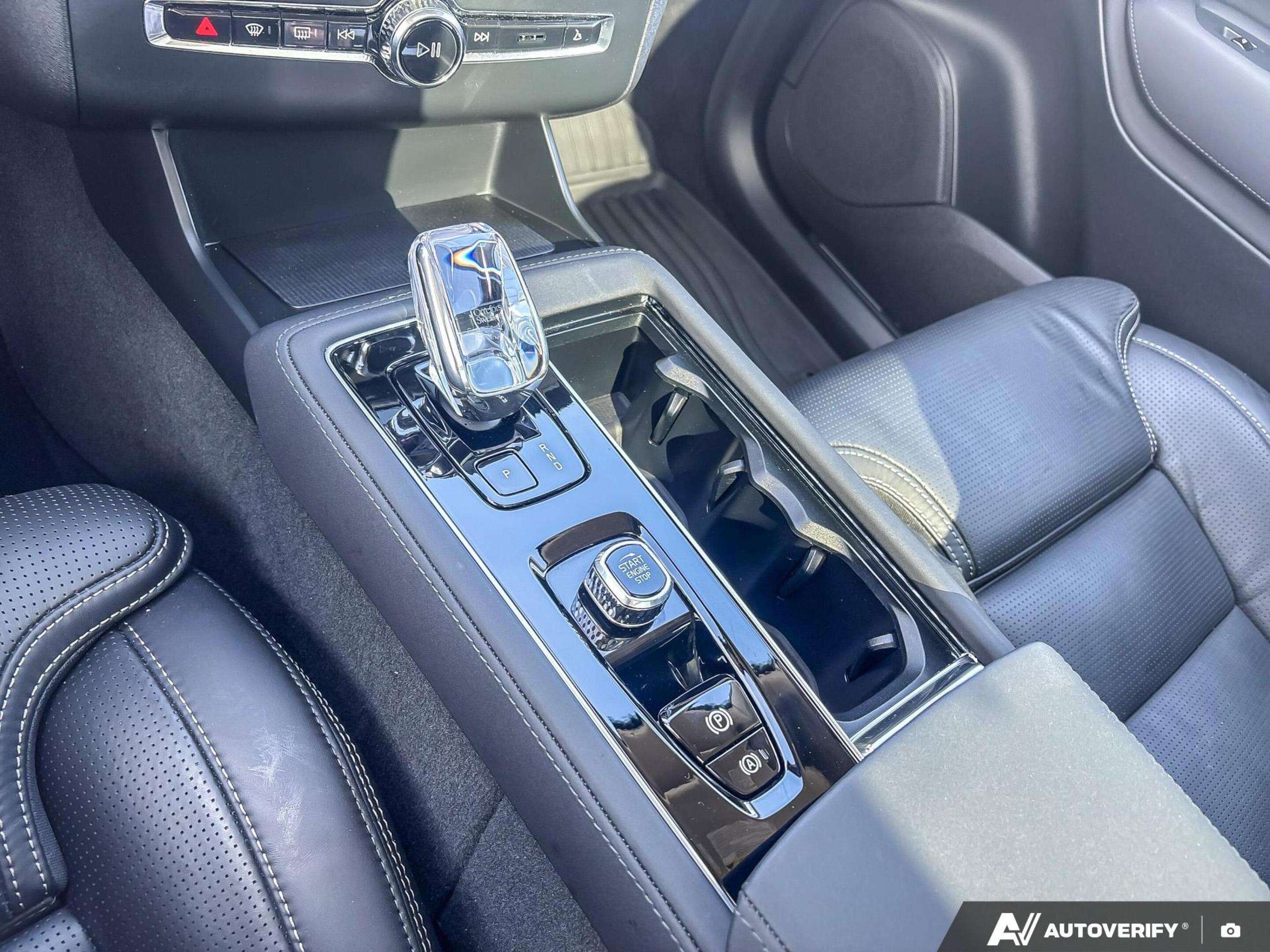 2026 Volvo XC90 B6 - Ultra | Clean CARFAX | Local Vehicle | thumb 19