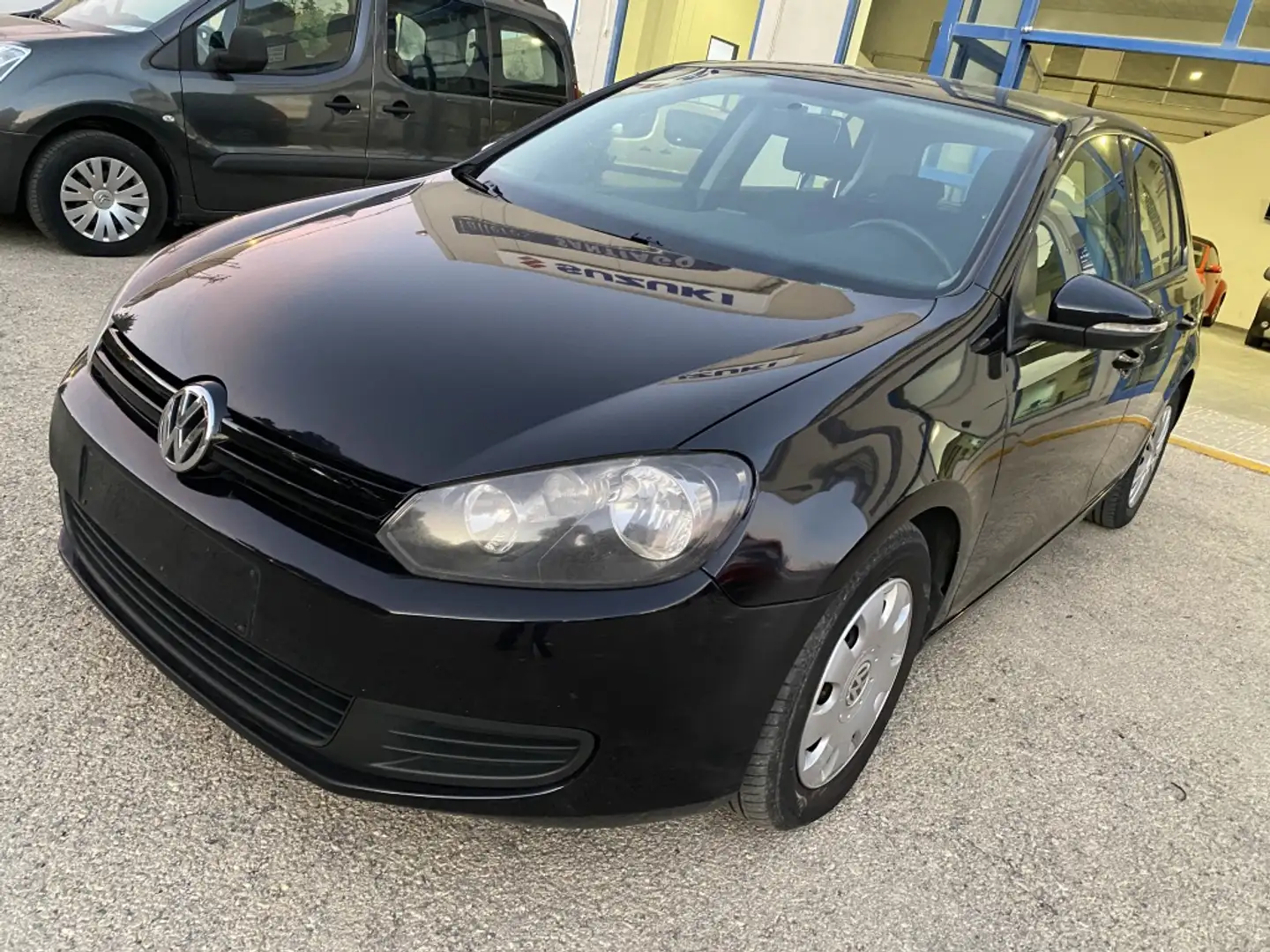 Volkswagen Golf 1.6TDI CR Advance BMT 105 Negro - 2