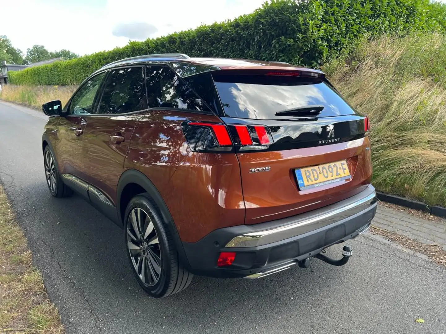 Peugeot 3008 1.2 PT Première met NAP! Distributie vervangen, Ap Bruin - 2