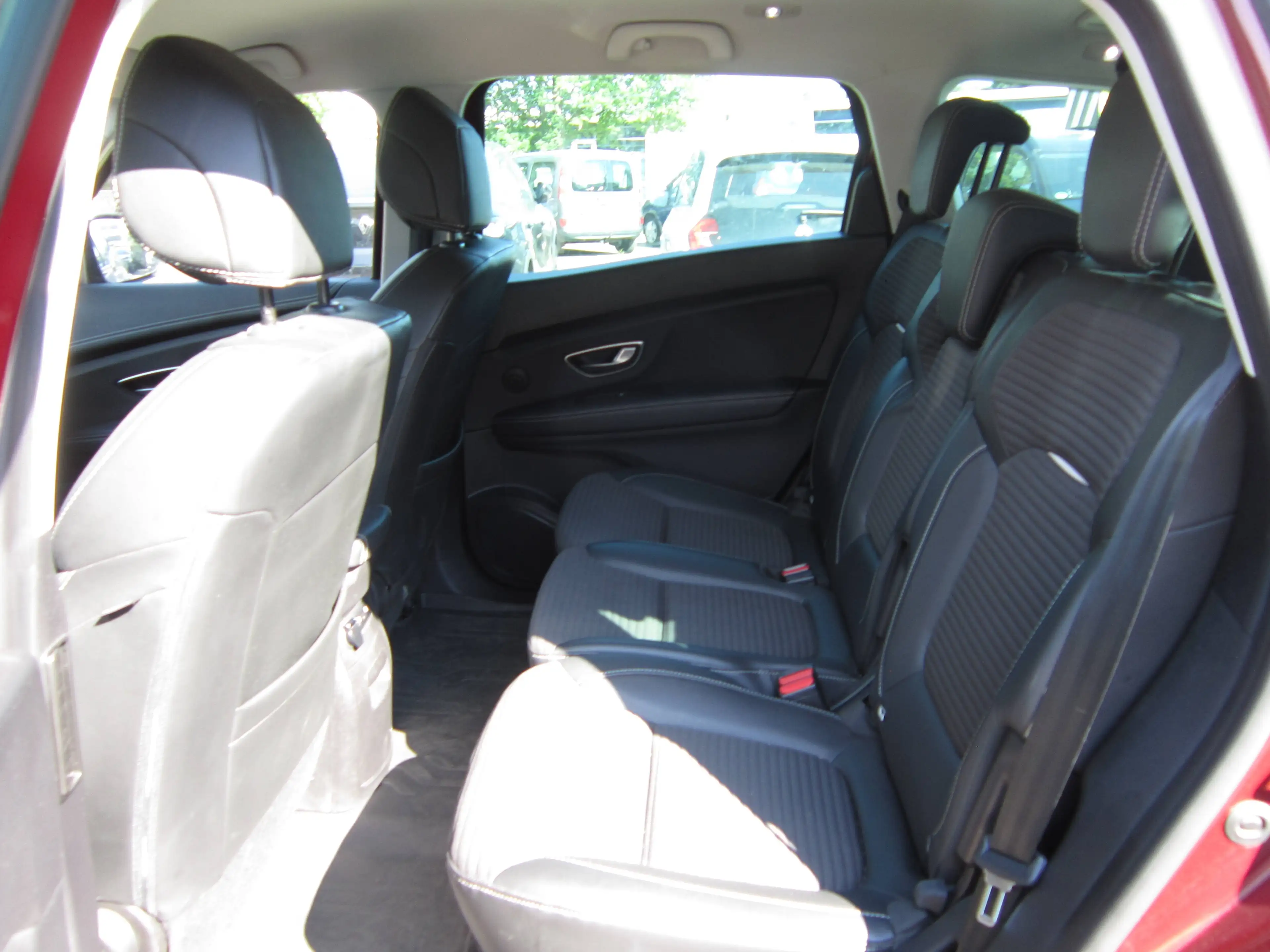 Renault Grand Scenic Grand Scenic TCe 140 GPF BOSE EDITION, 7-Sitze, Navigation, Kamera — photo 10