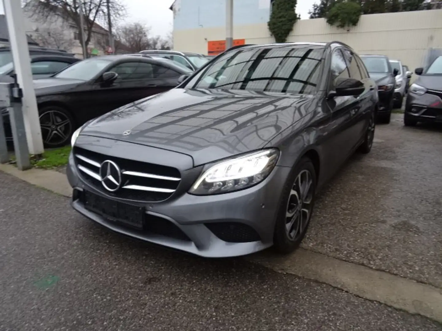 Mercedes-Benz C 220 d T Aut. Grau - 1