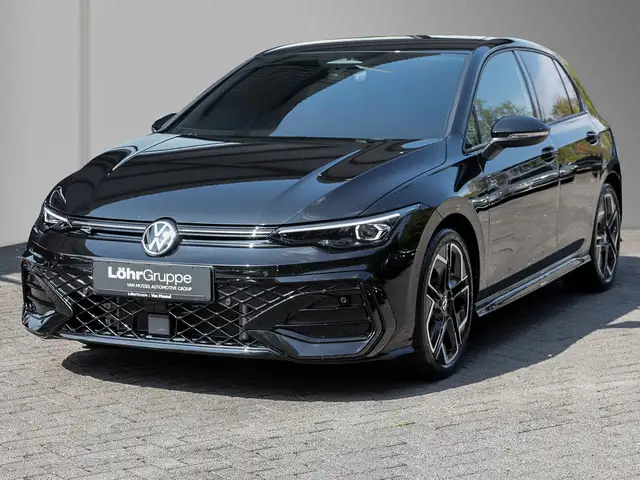 Volkswagen Golf view 2